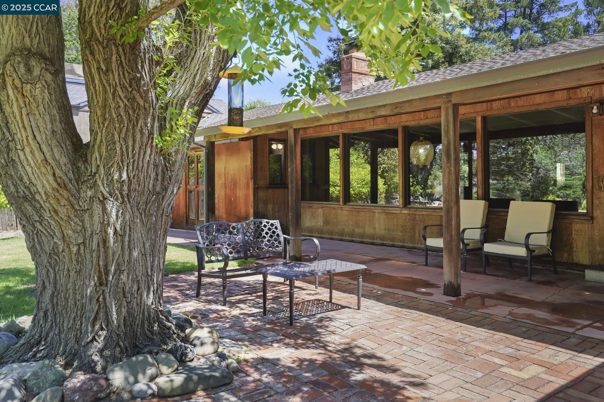 Detail Gallery Image 32 of 50 For 586 Lakewood Cir, Walnut Creek,  CA 94598 - 4 Beds | 2/1 Baths