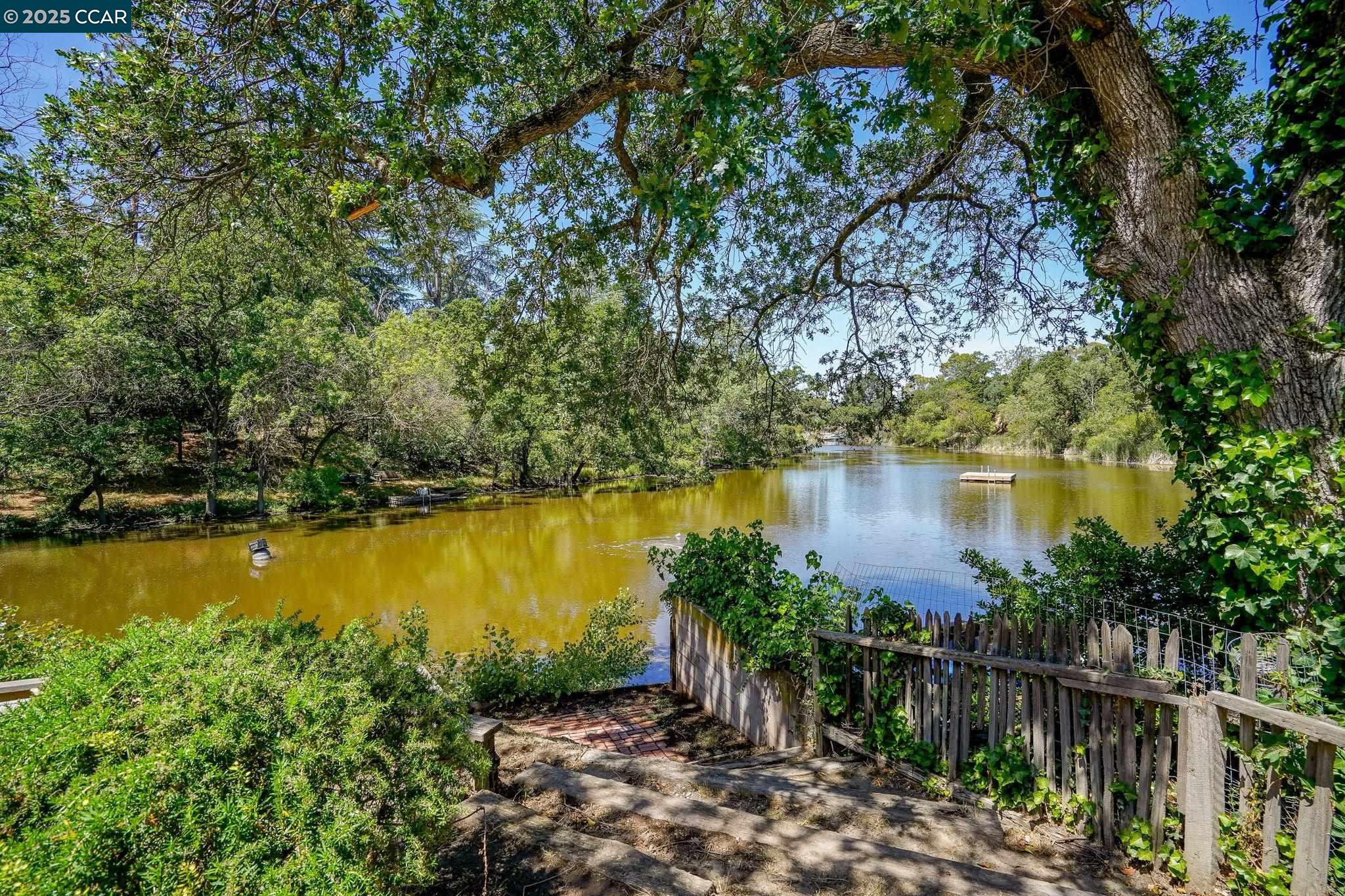 Detail Gallery Image 35 of 50 For 586 Lakewood Cir, Walnut Creek,  CA 94598 - 4 Beds | 2/1 Baths