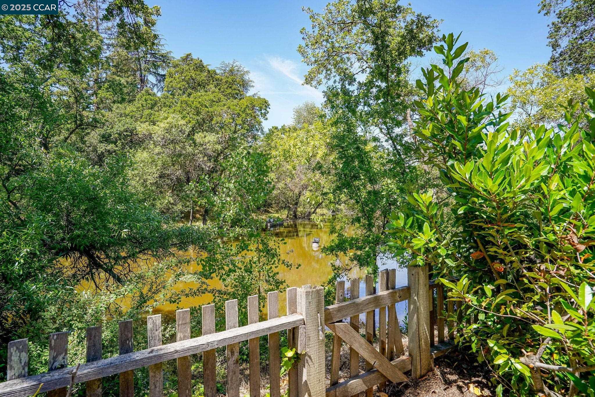 Detail Gallery Image 41 of 50 For 586 Lakewood Cir, Walnut Creek,  CA 94598 - 4 Beds | 2/1 Baths