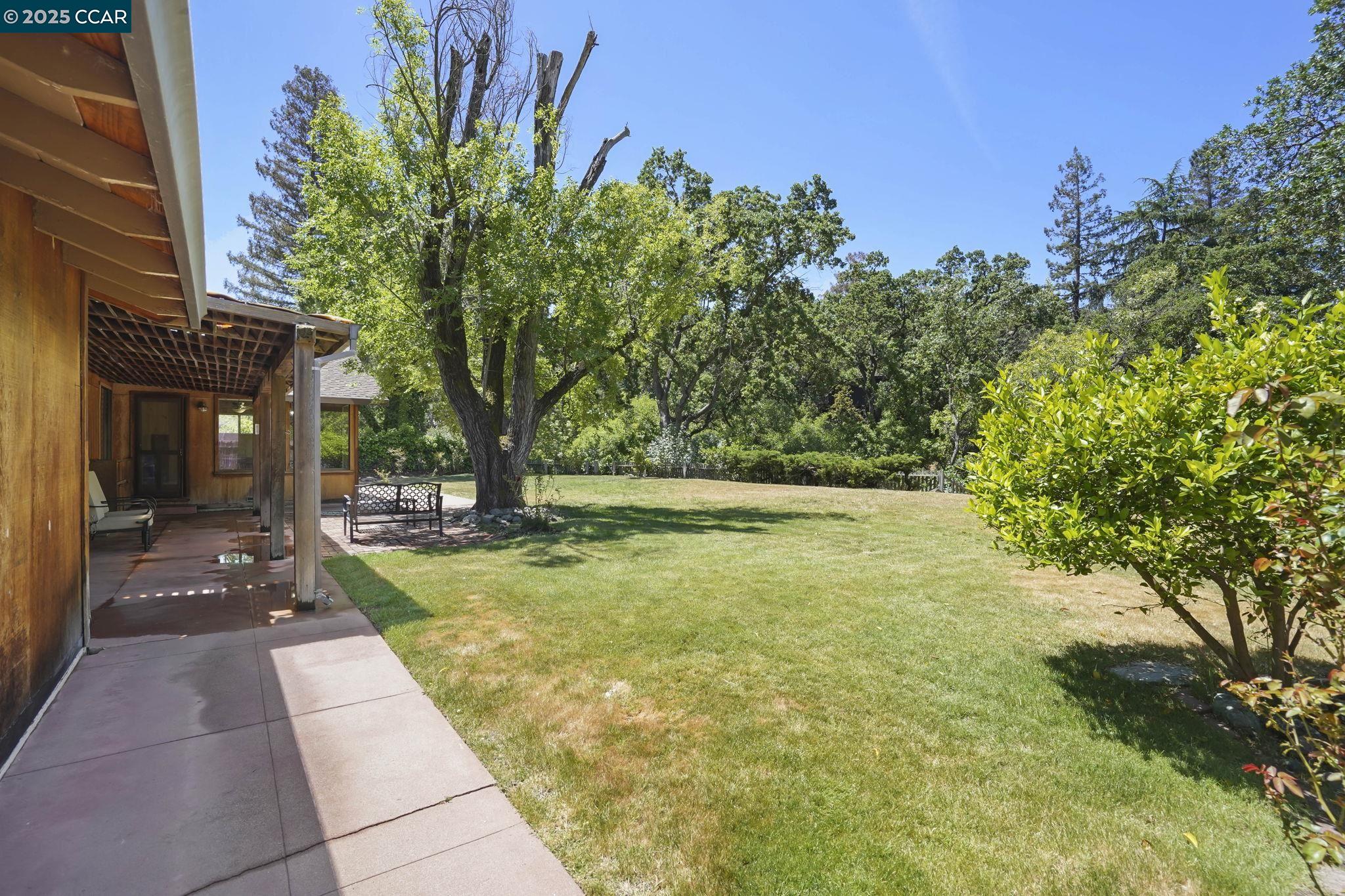 Detail Gallery Image 45 of 50 For 586 Lakewood Cir, Walnut Creek,  CA 94598 - 4 Beds | 2/1 Baths