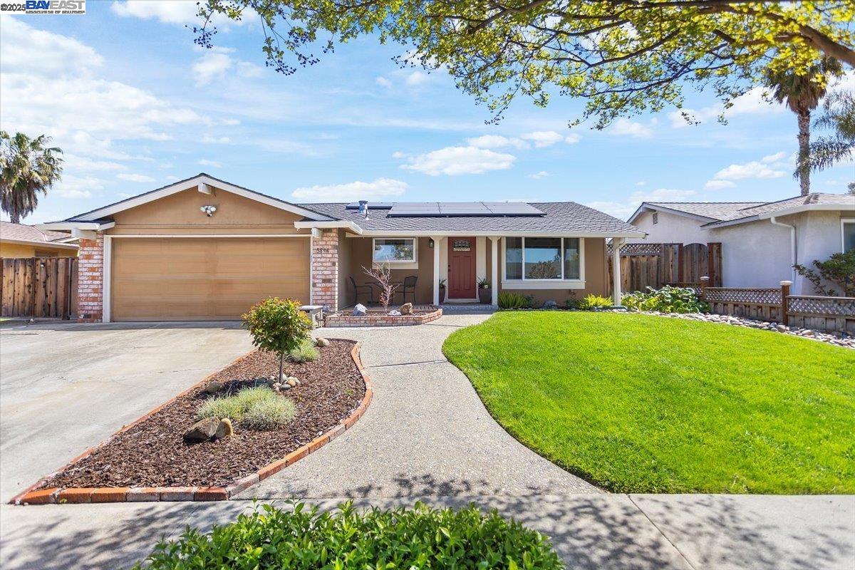 Detail Gallery Image 1 of 46 For 5894 Pontius Ct, San Jose,  CA 95123 - 3 Beds | 2 Baths