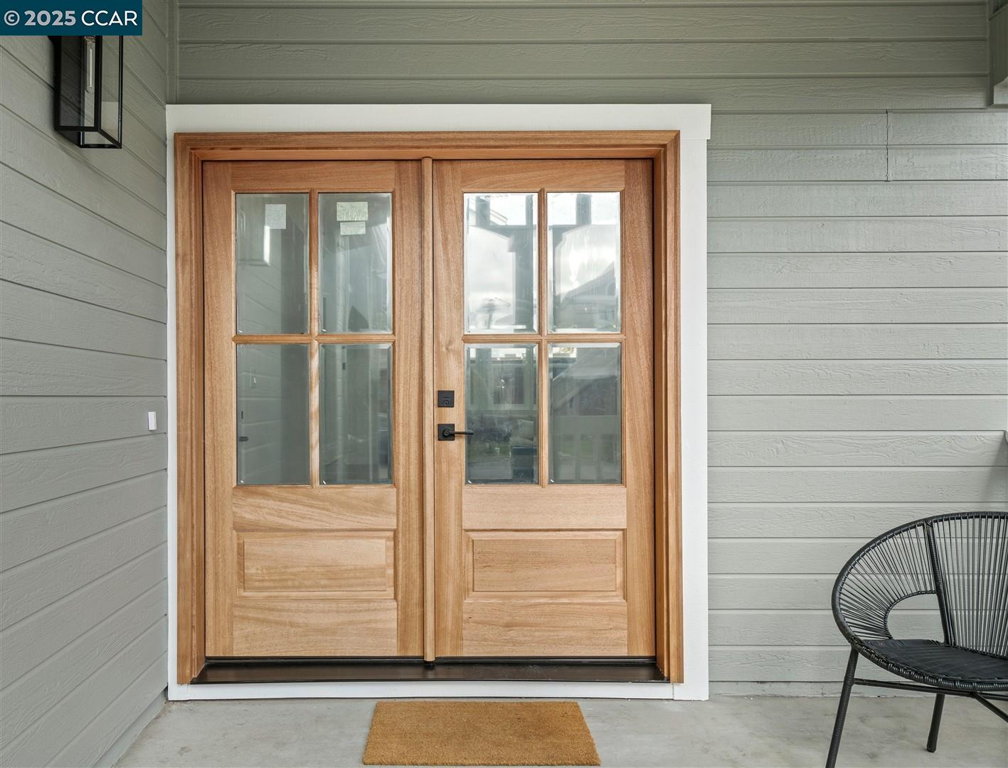 Detail Gallery Image 4 of 60 For 73 Sandpoint Dr, Richmond,  CA 94804 - 3 Beds | 3 Baths