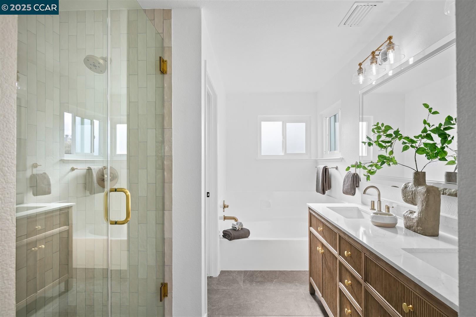 Detail Gallery Image 31 of 60 For 73 Sandpoint Dr, Richmond,  CA 94804 - 3 Beds | 3 Baths