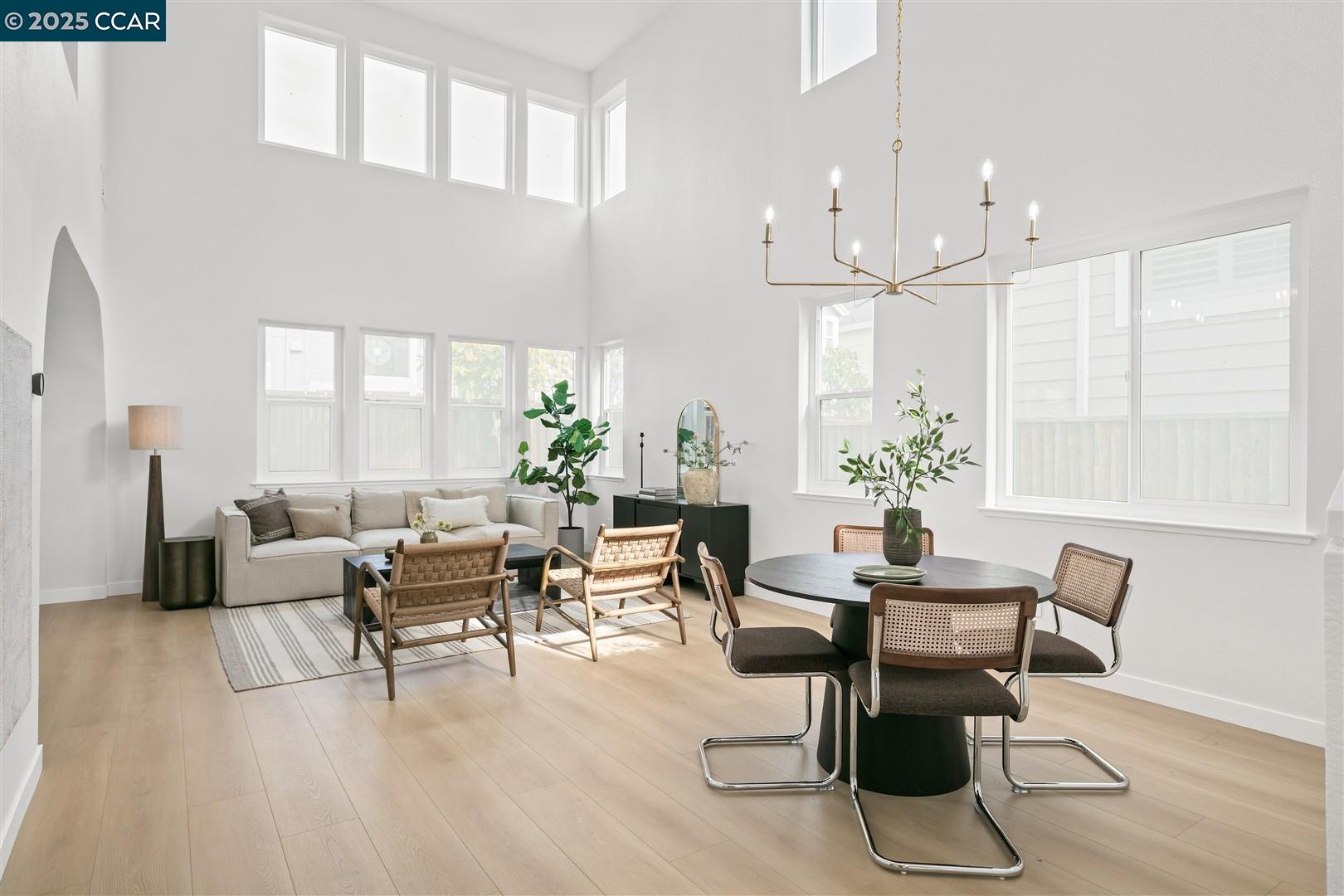 Detail Gallery Image 6 of 60 For 73 Sandpoint Dr, Richmond,  CA 94804 - 3 Beds | 3 Baths