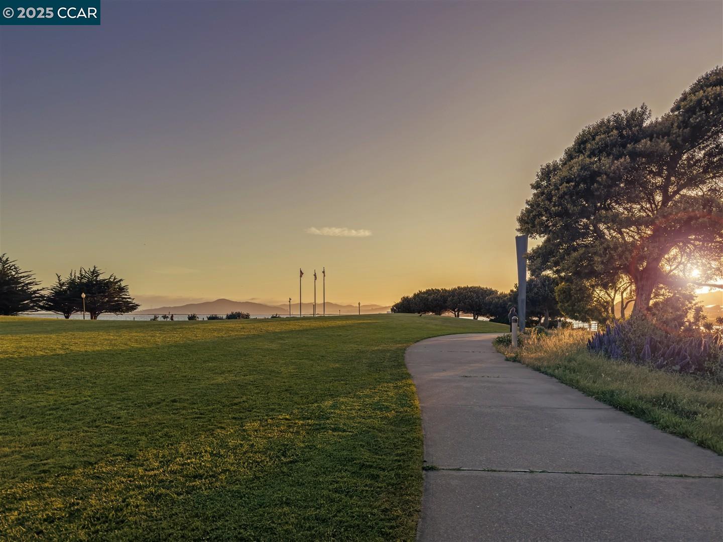 Detail Gallery Image 56 of 60 For 73 Sandpoint Dr, Richmond,  CA 94804 - 3 Beds | 3 Baths