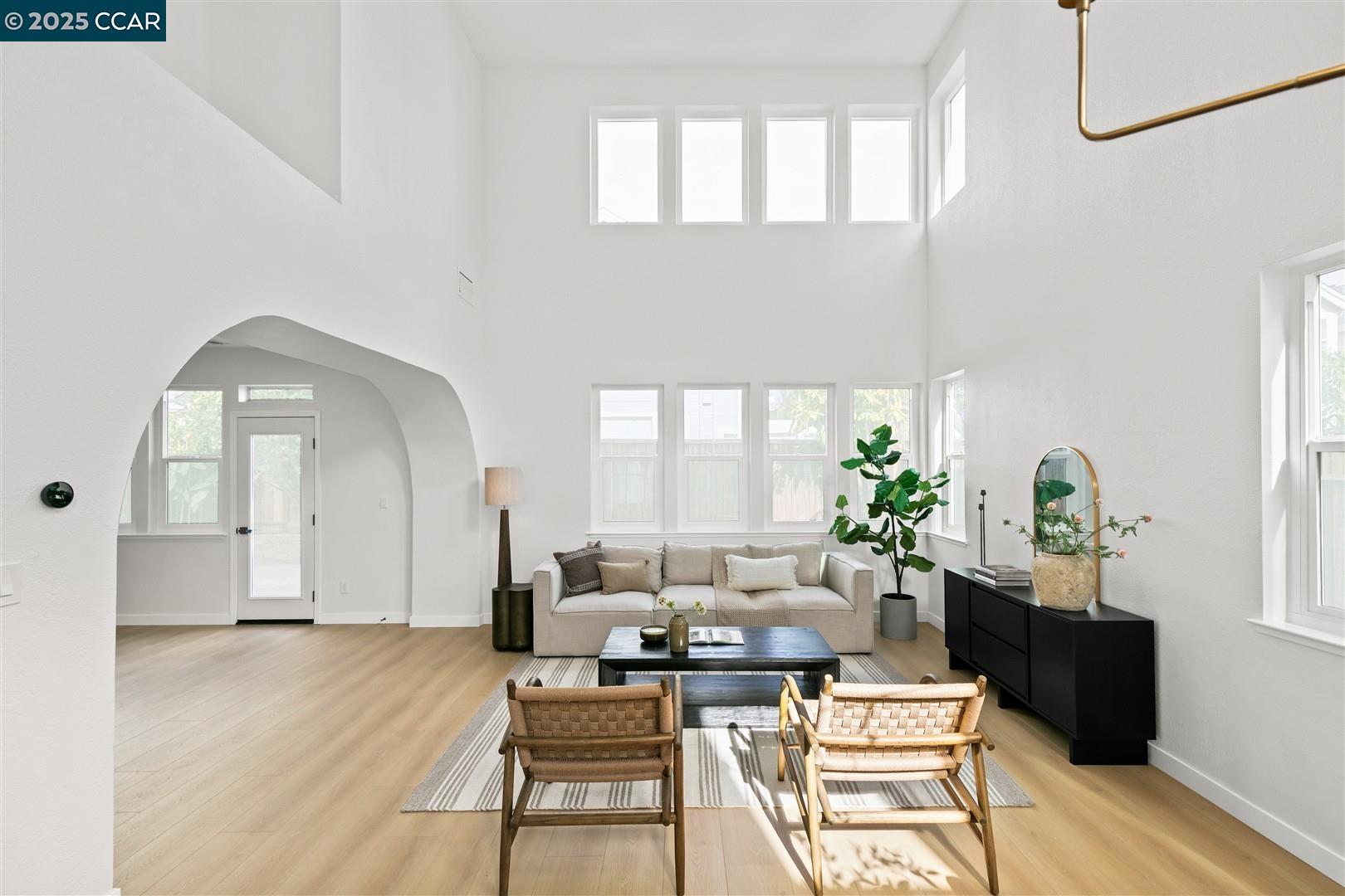 Detail Gallery Image 7 of 60 For 73 Sandpoint Dr, Richmond,  CA 94804 - 3 Beds | 3 Baths