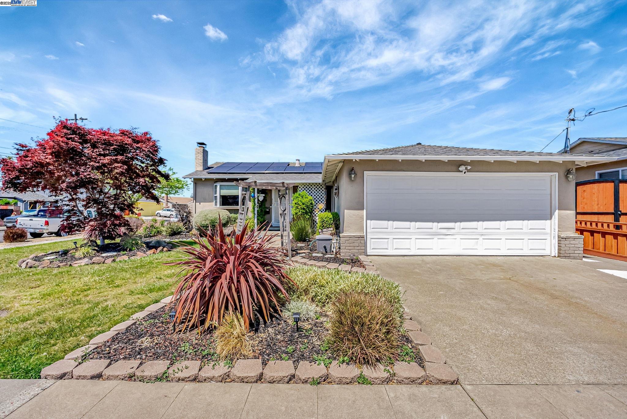 Detail Gallery Image 1 of 34 For 2683 Cryer St, Hayward,  CA 94545 - 3 Beds | 2 Baths