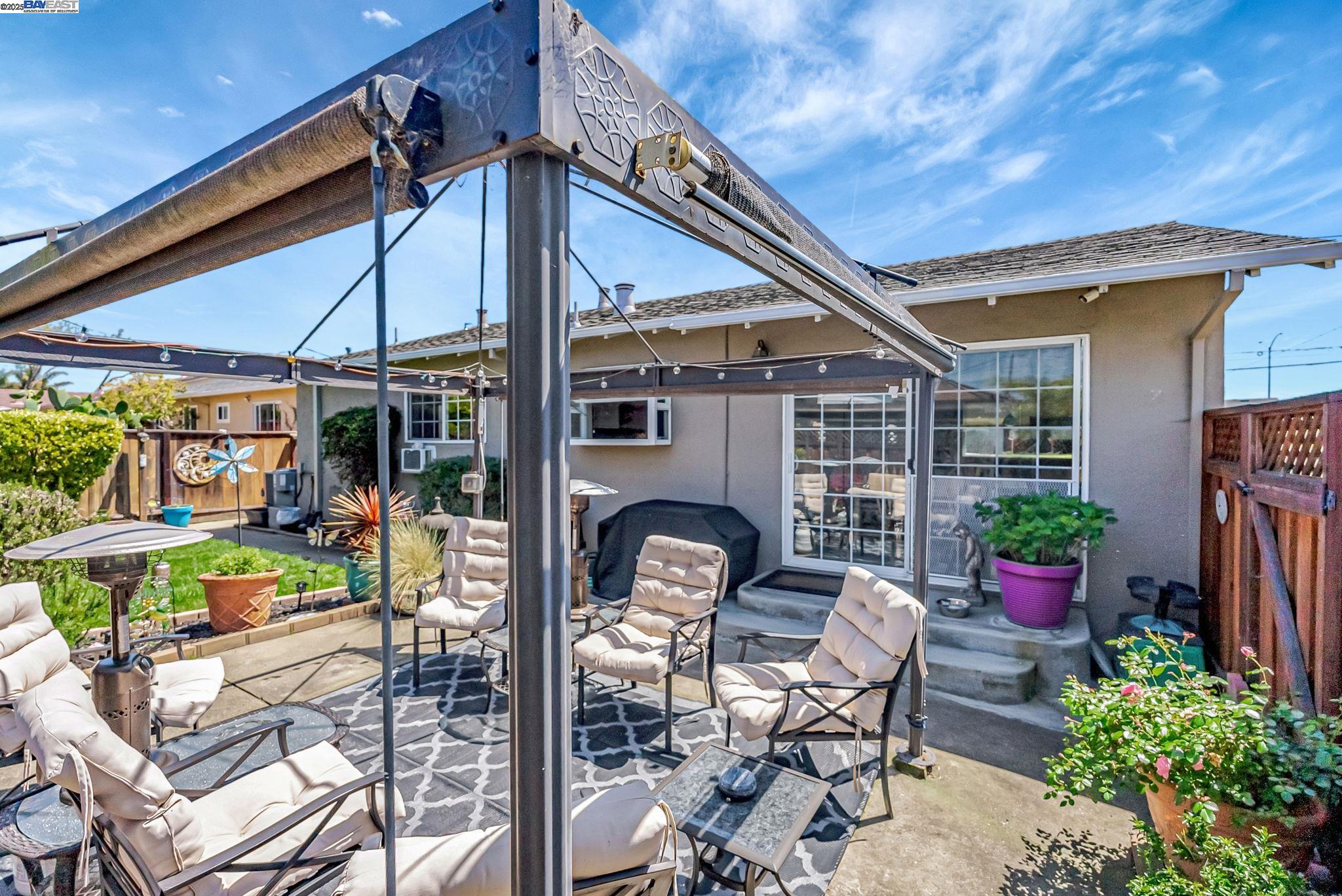 Detail Gallery Image 11 of 34 For 2683 Cryer St, Hayward,  CA 94545 - 3 Beds | 2 Baths
