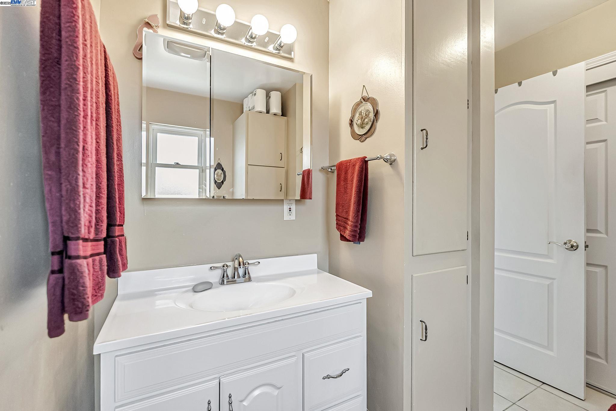 Detail Gallery Image 30 of 34 For 2683 Cryer St, Hayward,  CA 94545 - 3 Beds | 2 Baths