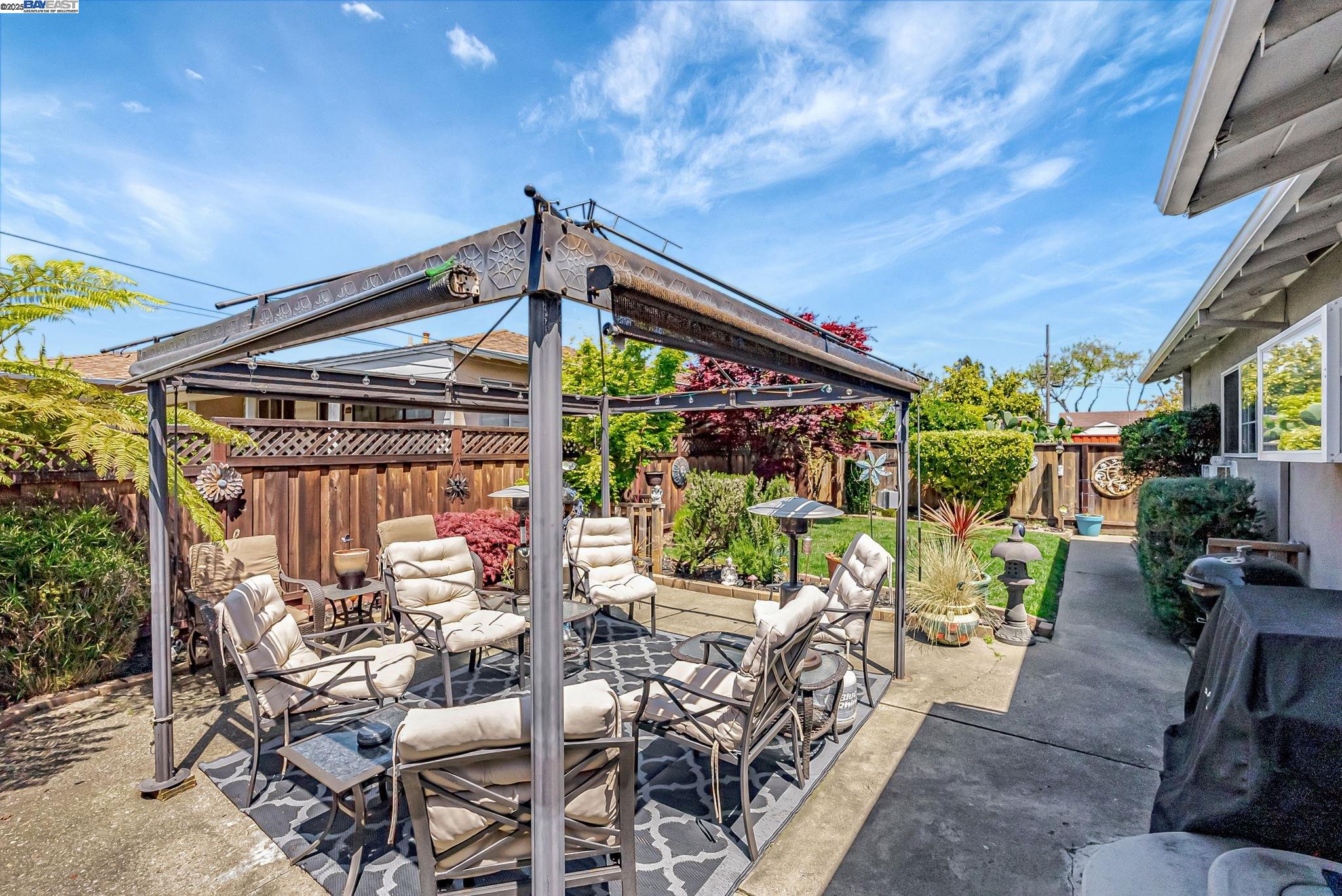Detail Gallery Image 8 of 34 For 2683 Cryer St, Hayward,  CA 94545 - 3 Beds | 2 Baths