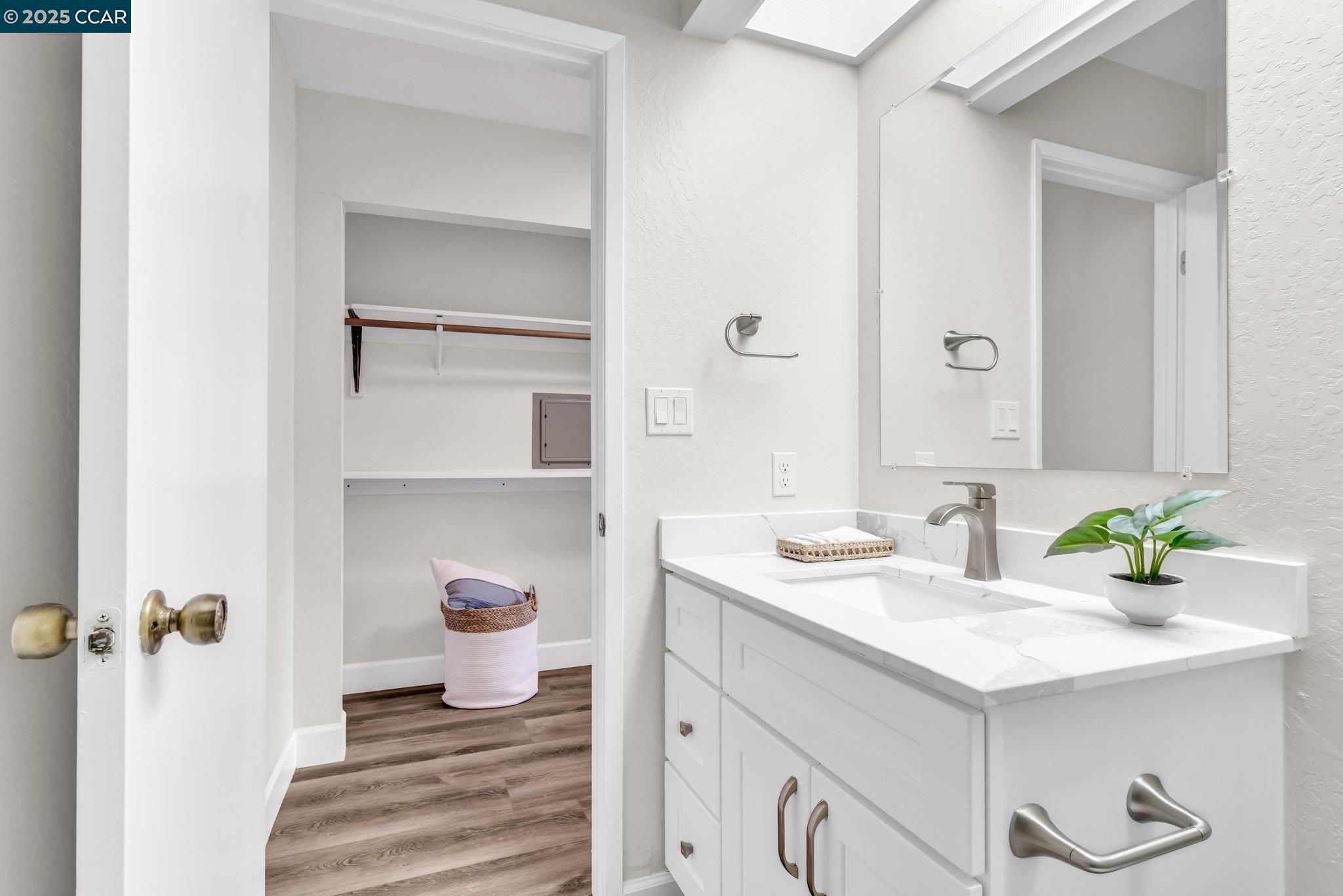 Detail Gallery Image 19 of 23 For 59 Massolo Dr #E,  Pleasant Hill,  CA 94523 - 2 Beds | 2 Baths