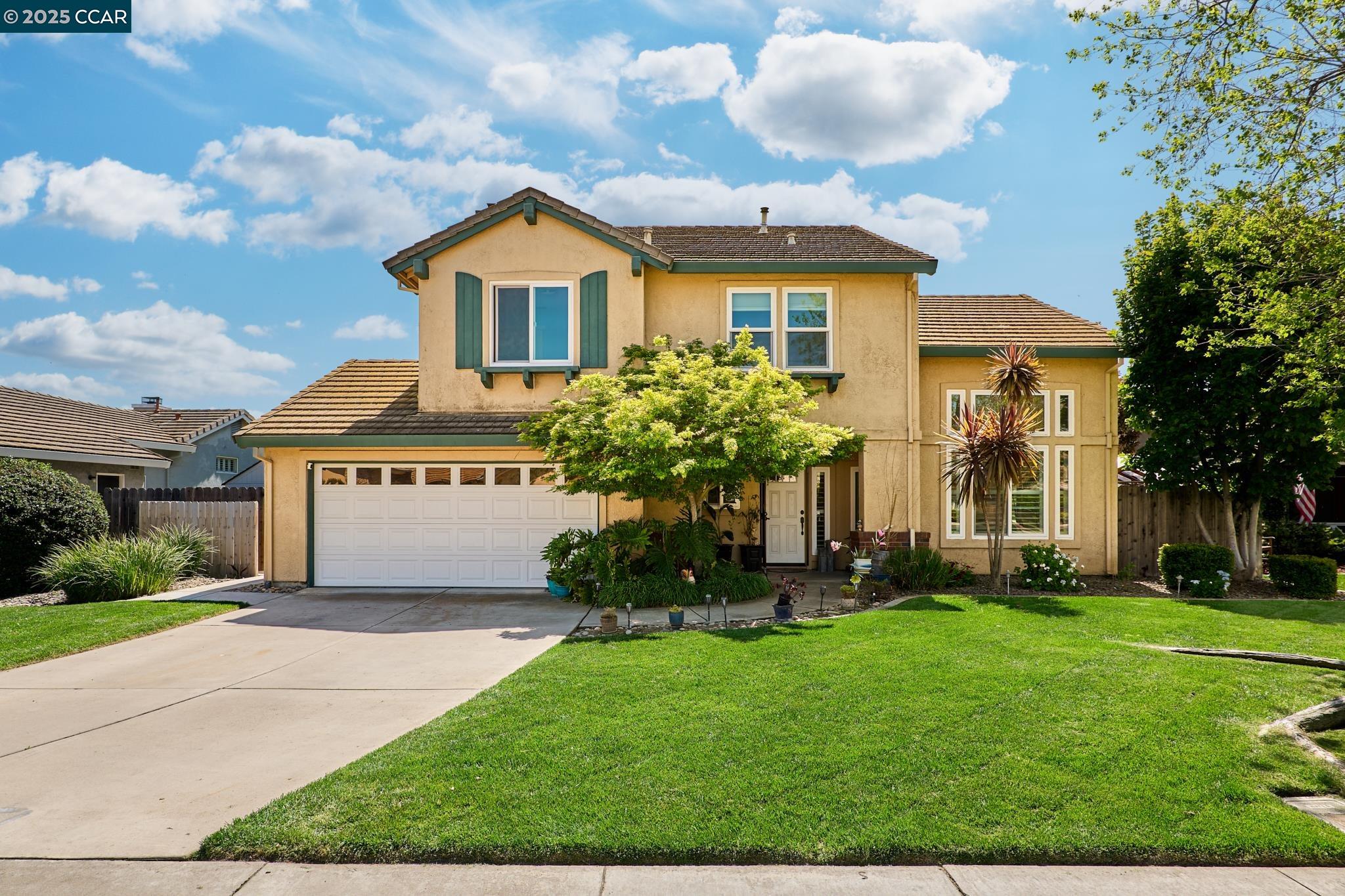 Detail Gallery Image 2 of 37 For 322 W Boesch Dr, Ripon,  CA 95366 - 3 Beds | 2/1 Baths