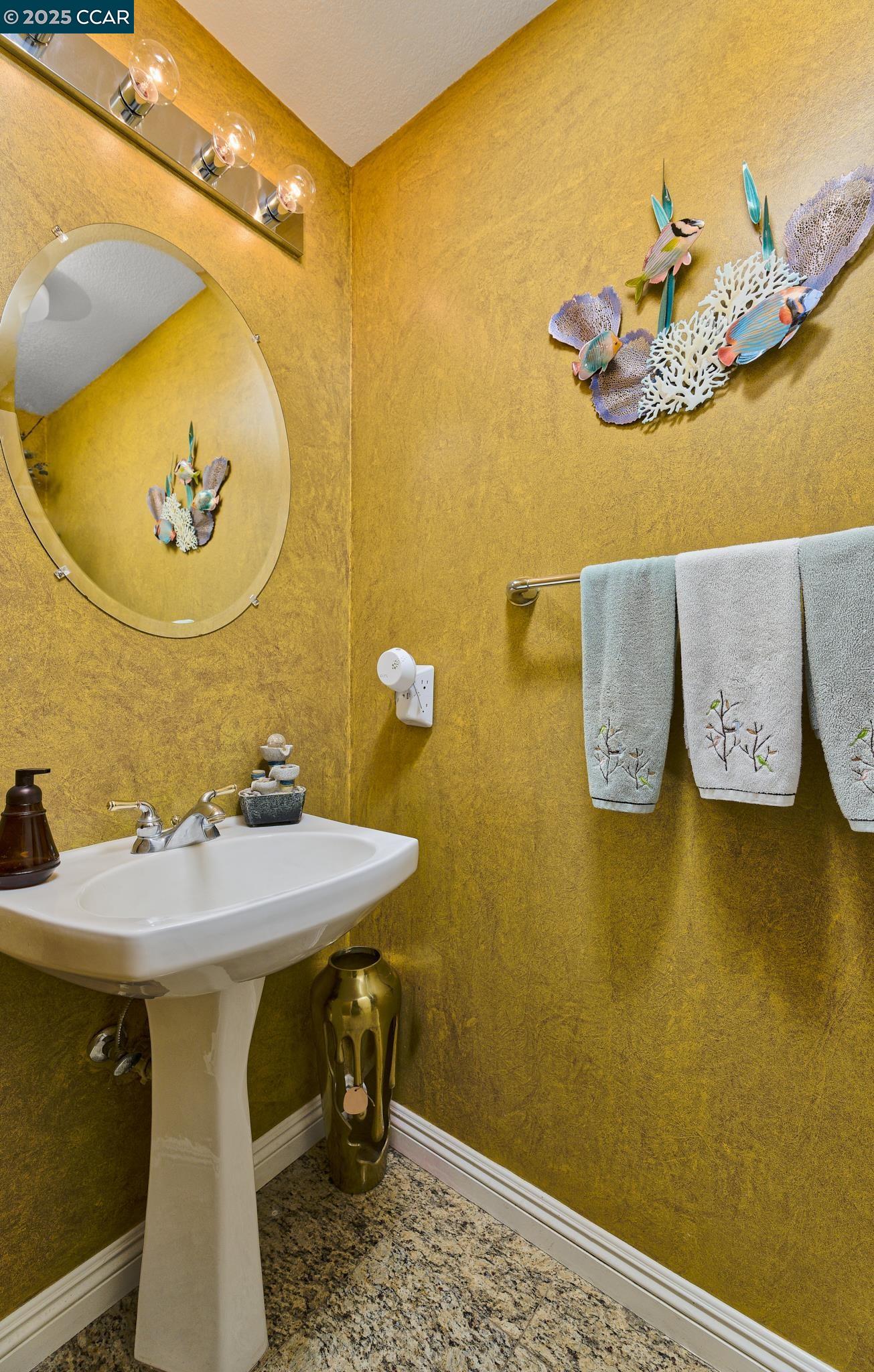 Detail Gallery Image 18 of 37 For 322 W Boesch Dr, Ripon,  CA 95366 - 3 Beds | 2/1 Baths