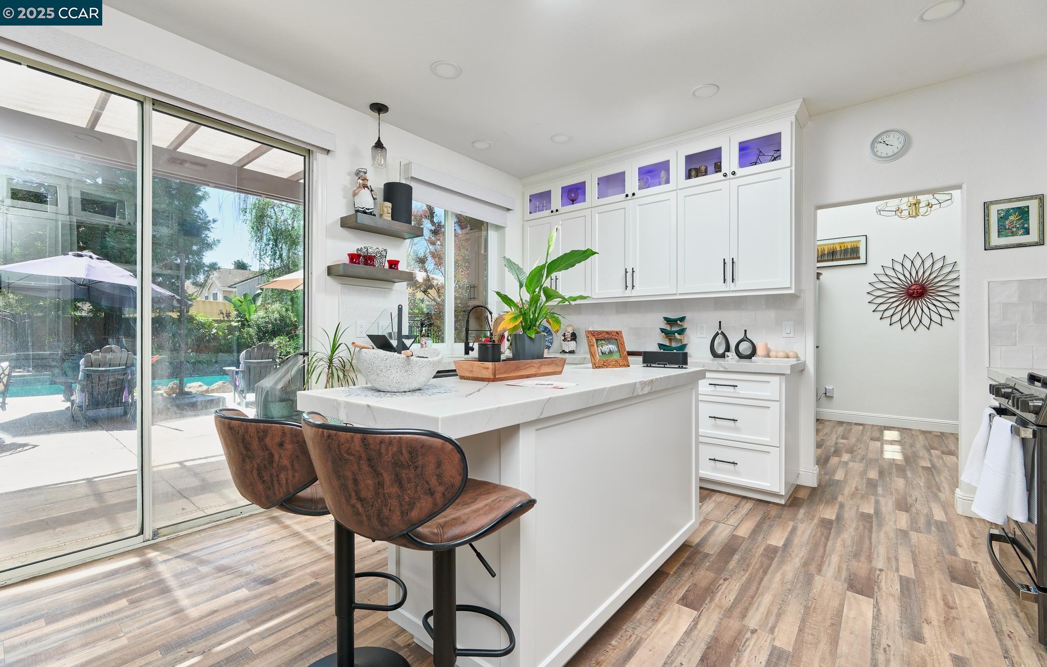 Detail Gallery Image 3 of 37 For 322 W Boesch Dr, Ripon,  CA 95366 - 3 Beds | 2/1 Baths