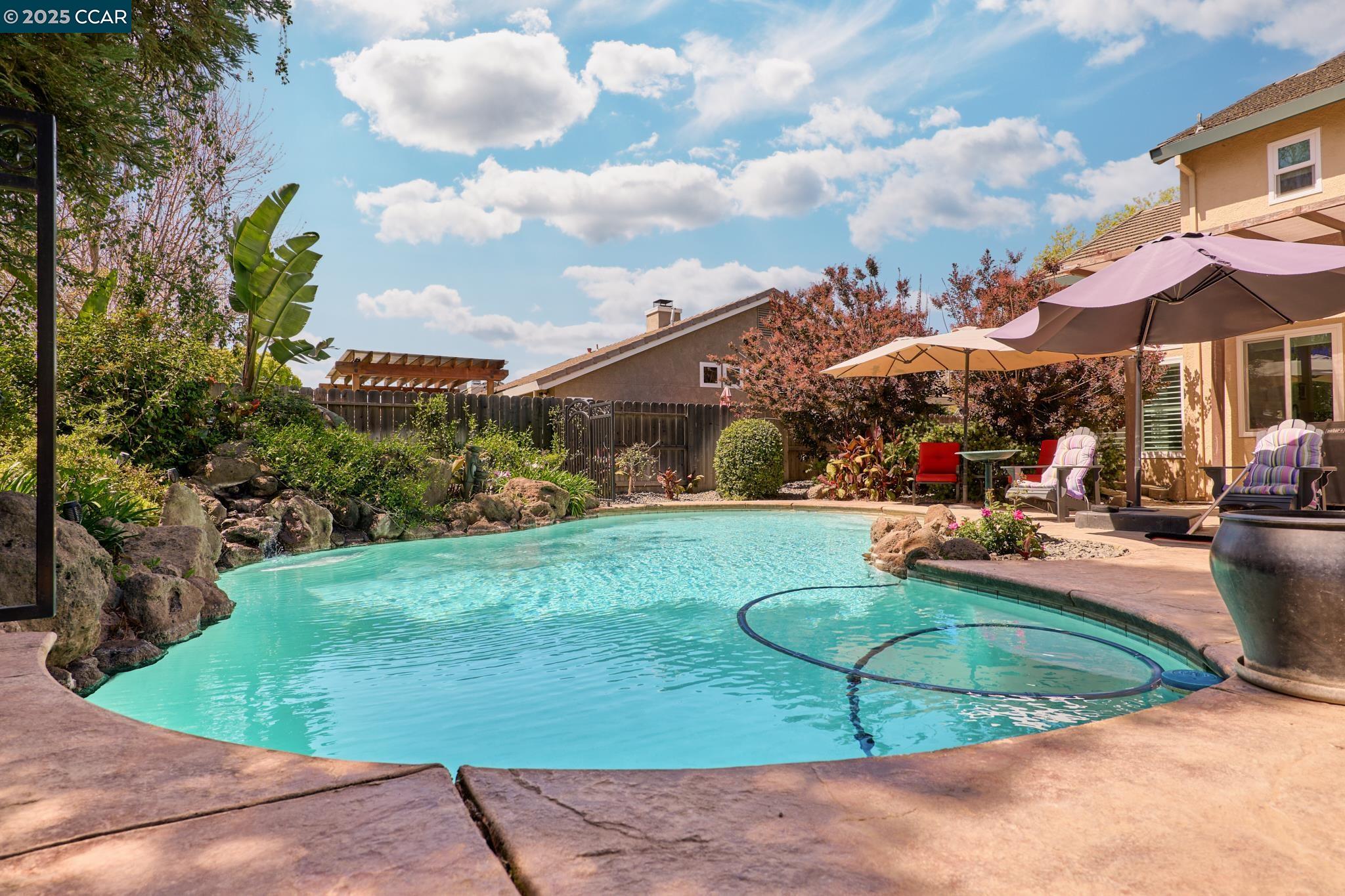 Detail Gallery Image 9 of 37 For 322 W Boesch Dr, Ripon,  CA 95366 - 3 Beds | 2/1 Baths