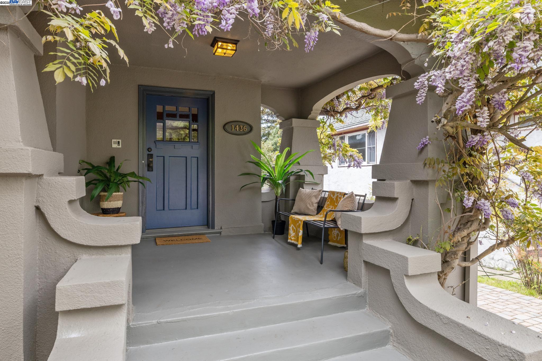 Detail Gallery Image 1 of 1 For 1436 Oxford Street, Berkeley,  CA 94709 - 5 Beds | 3/1 Baths