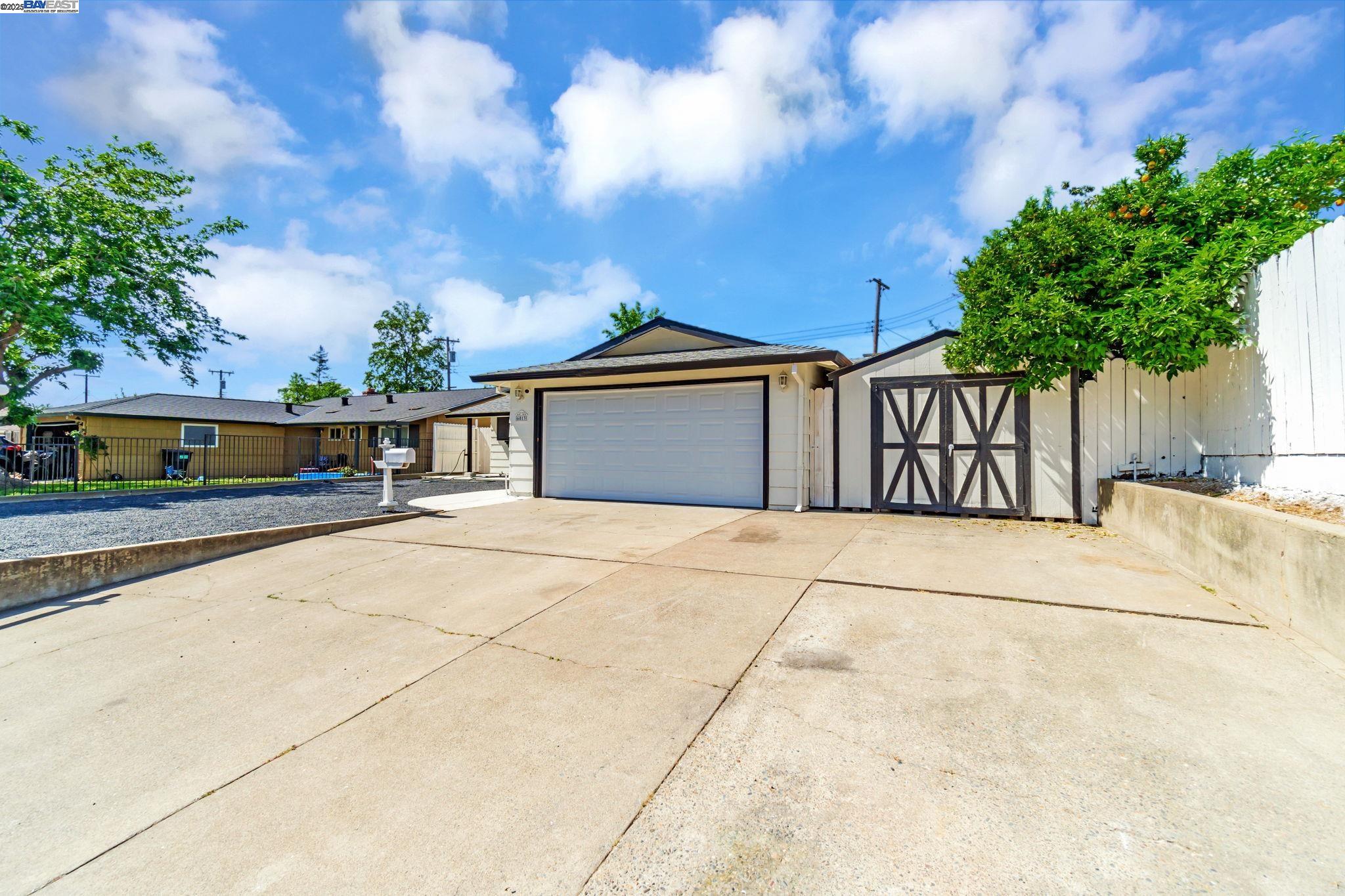 Detail Gallery Image 32 of 37 For 6013 Green Glen Way, Sacramento,  CA 95842 - 3 Beds | 2 Baths
