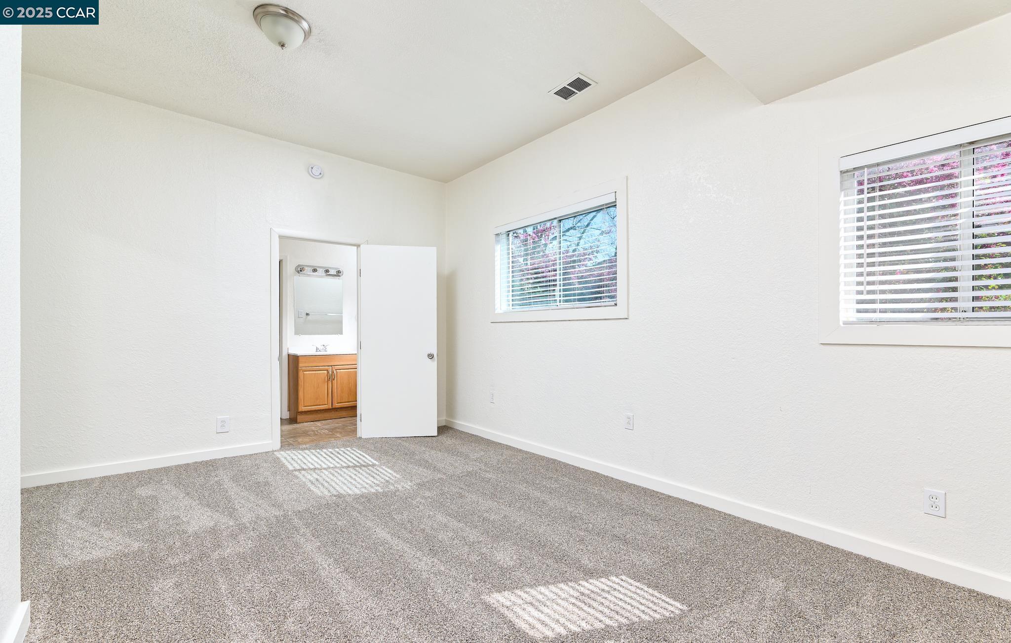 Detail Gallery Image 14 of 24 For 104 Irene Ave, Roseville,  CA 95678 - 4 Beds | 1/1 Baths