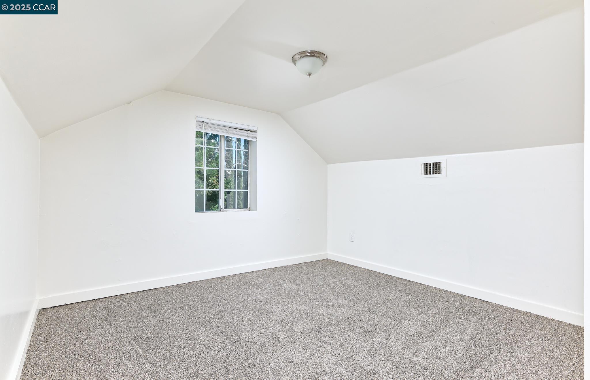 Detail Gallery Image 18 of 24 For 104 Irene Ave, Roseville,  CA 95678 - 4 Beds | 1/1 Baths