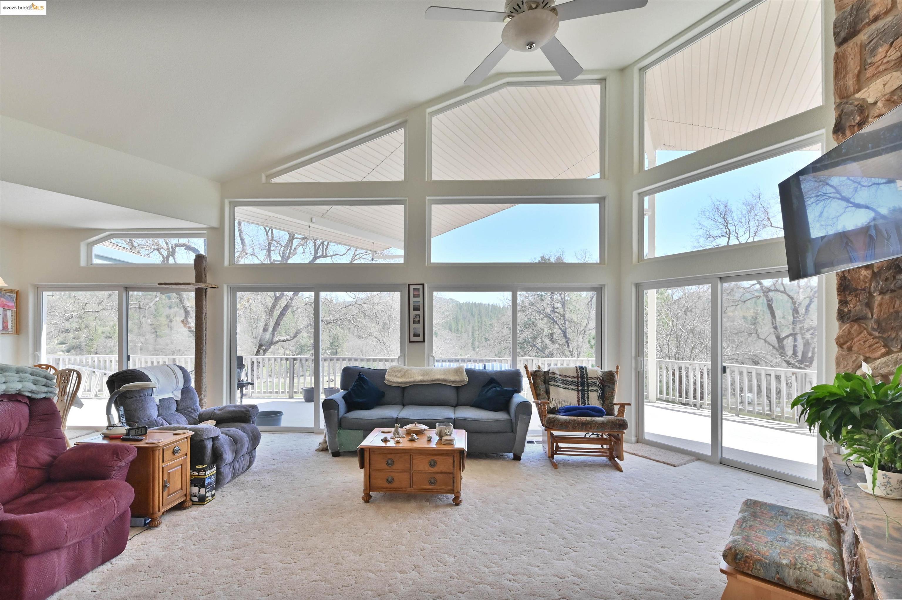 Detail Gallery Image 28 of 60 For 5409 Stagecoach Hill Rd, Mountain Ranch,  CA 95246 - 3 Beds | 2/1 Baths