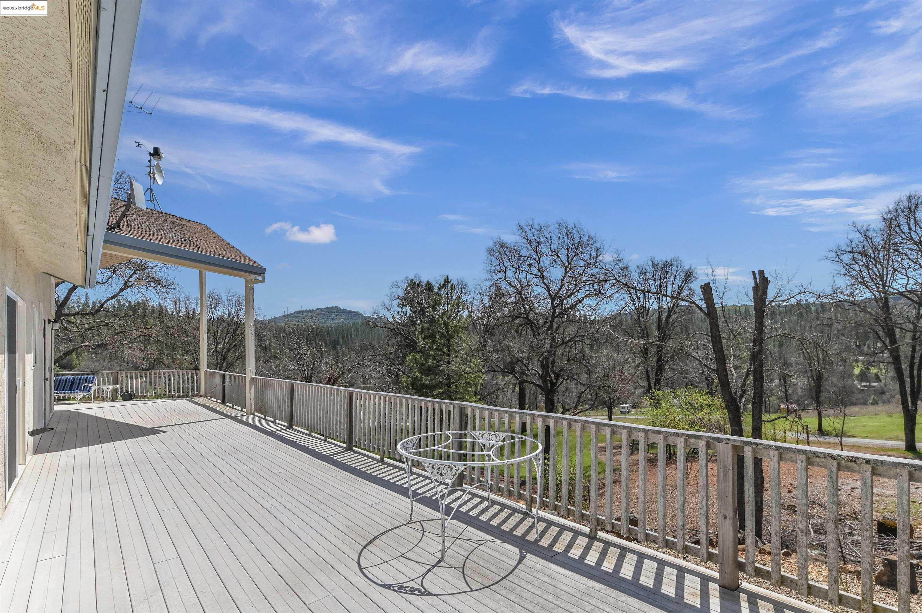 Detail Gallery Image 4 of 60 For 5409 Stagecoach Hill Rd, Mountain Ranch,  CA 95246 - 3 Beds | 2/1 Baths