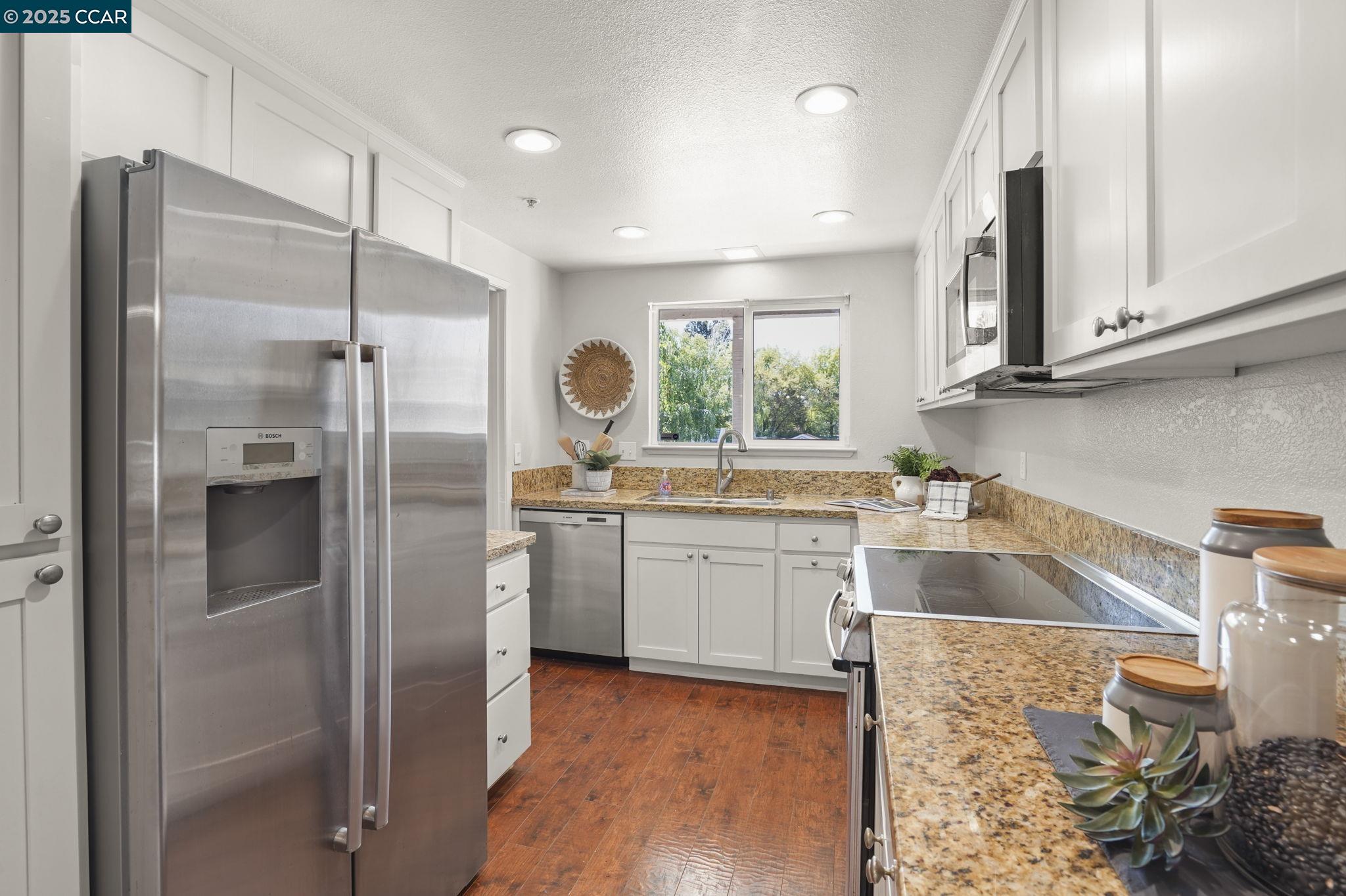 Photo #10: 41094471 Listing: Photo #10