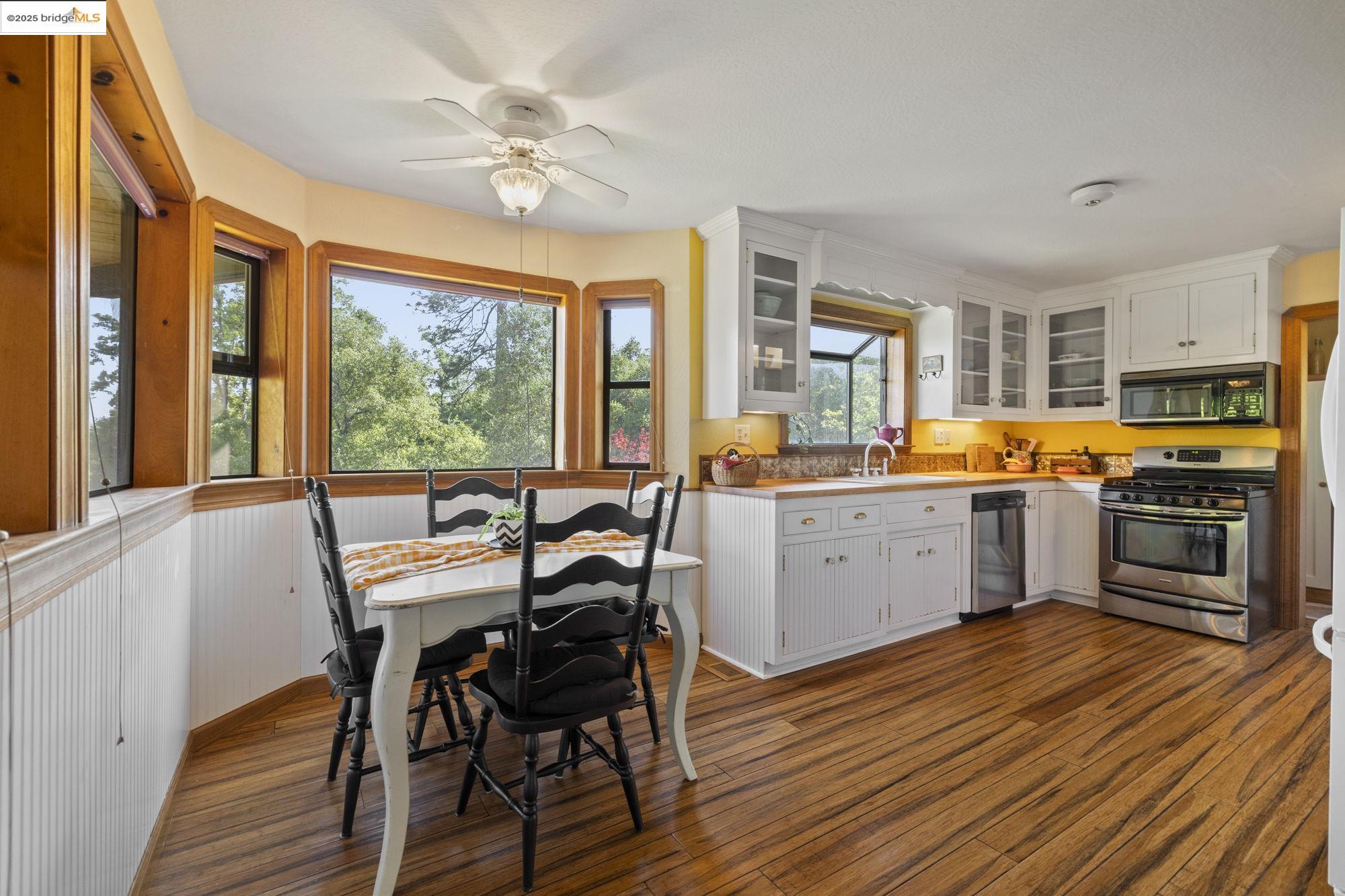 Detail Gallery Image 14 of 51 For 20585 Eden Lane, Tuolumne,  CA 95379 - 3 Beds | 2 Baths
