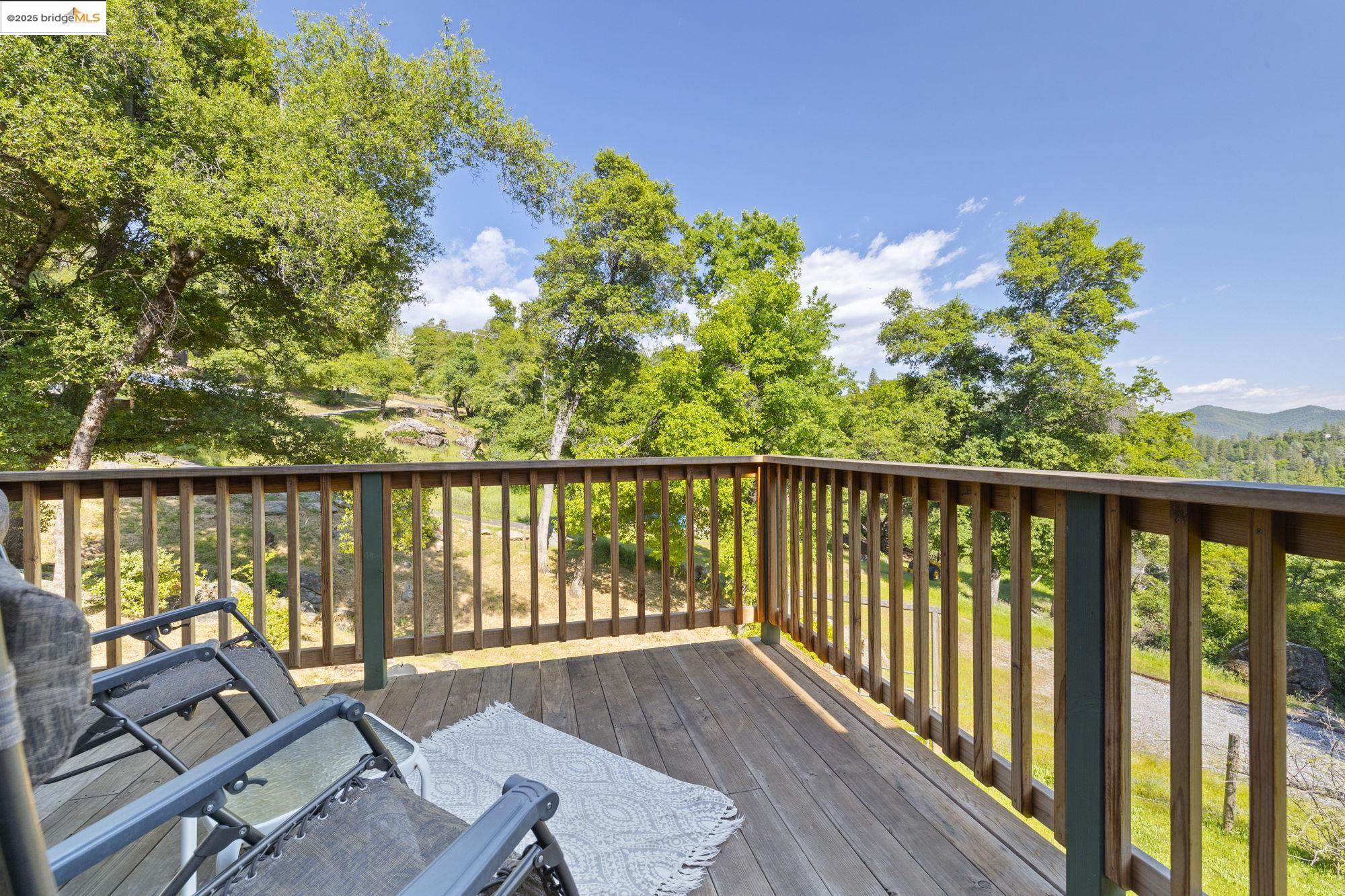 Detail Gallery Image 3 of 51 For 20585 Eden Lane, Tuolumne,  CA 95379 - 3 Beds | 2 Baths