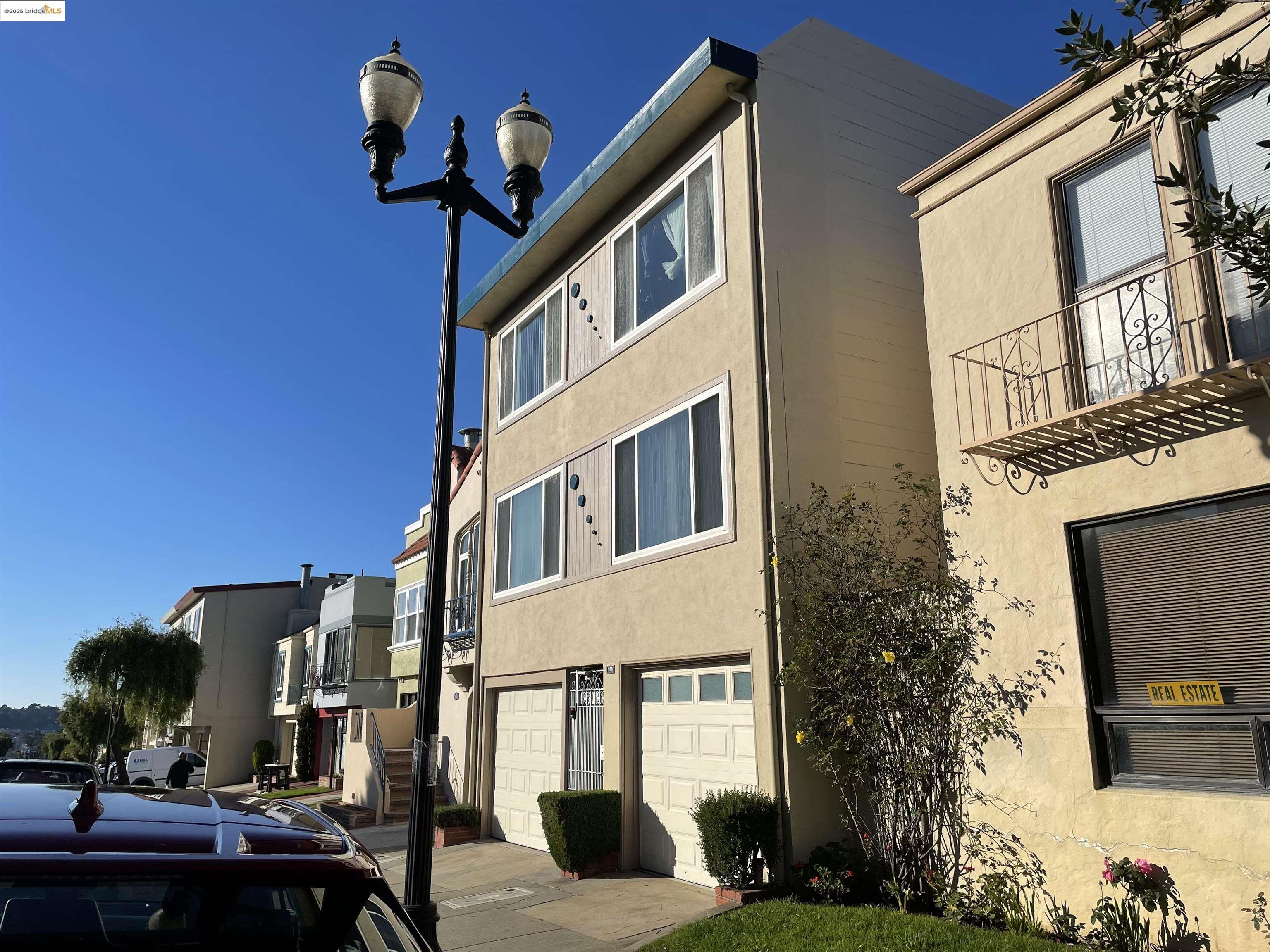 Detail Gallery Image 2 of 19 For 108 School St, Daly City,  CA 94014 - – Beds | – Baths