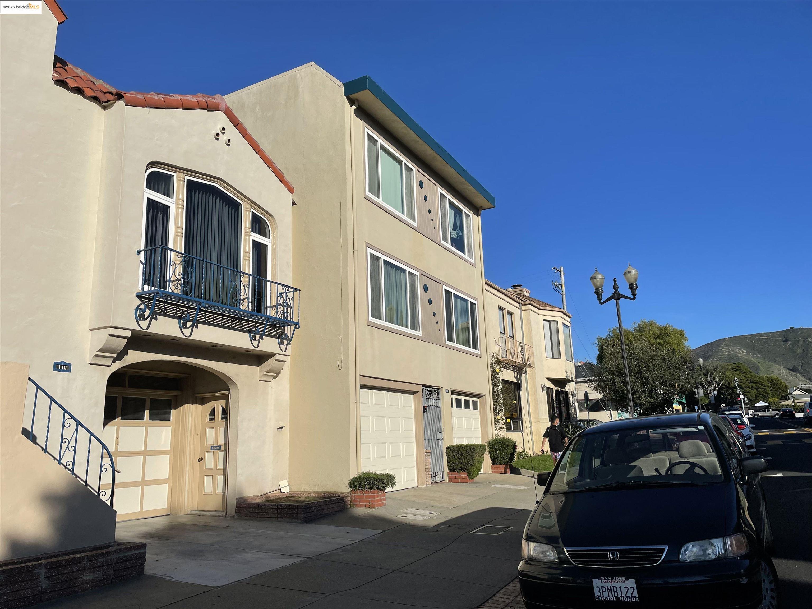 Detail Gallery Image 3 of 19 For 108 School St, Daly City,  CA 94014 - – Beds | – Baths