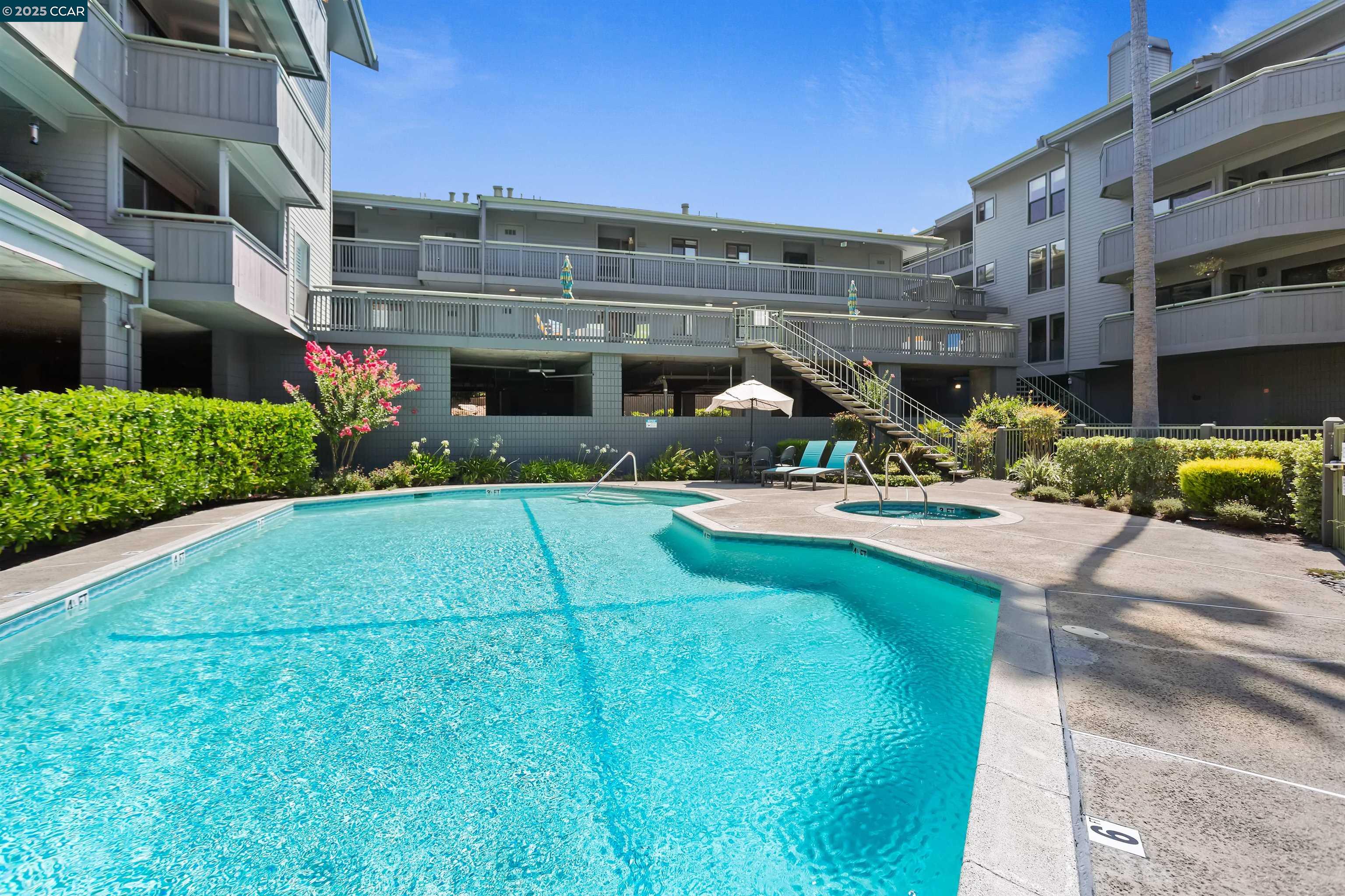 Detail Gallery Image 24 of 26 For 1648 San Miguel Dr, Walnut Creek,  CA 94596 - 1 Beds | 2 Baths