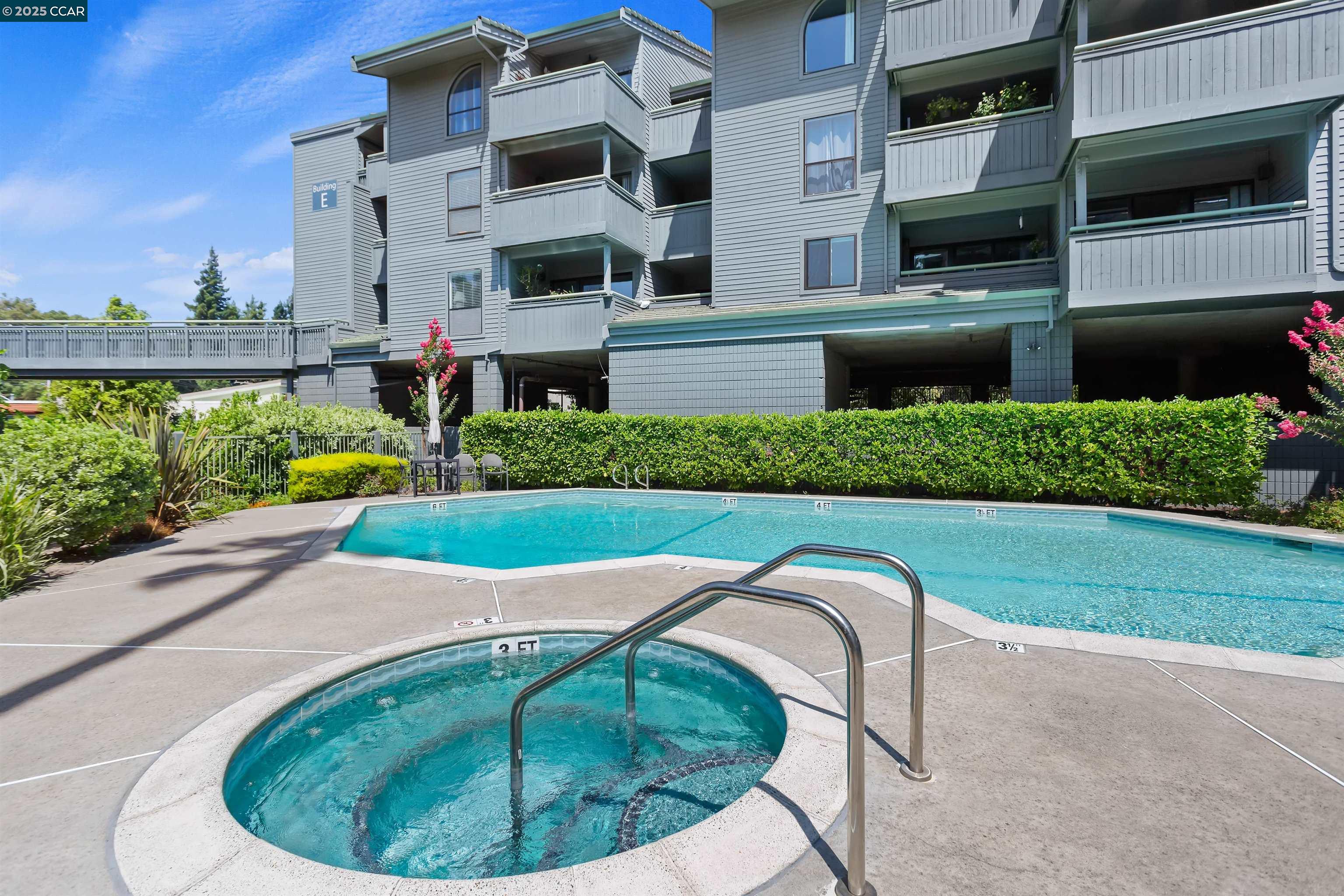 Detail Gallery Image 25 of 26 For 1648 San Miguel Dr, Walnut Creek,  CA 94596 - 1 Beds | 2 Baths