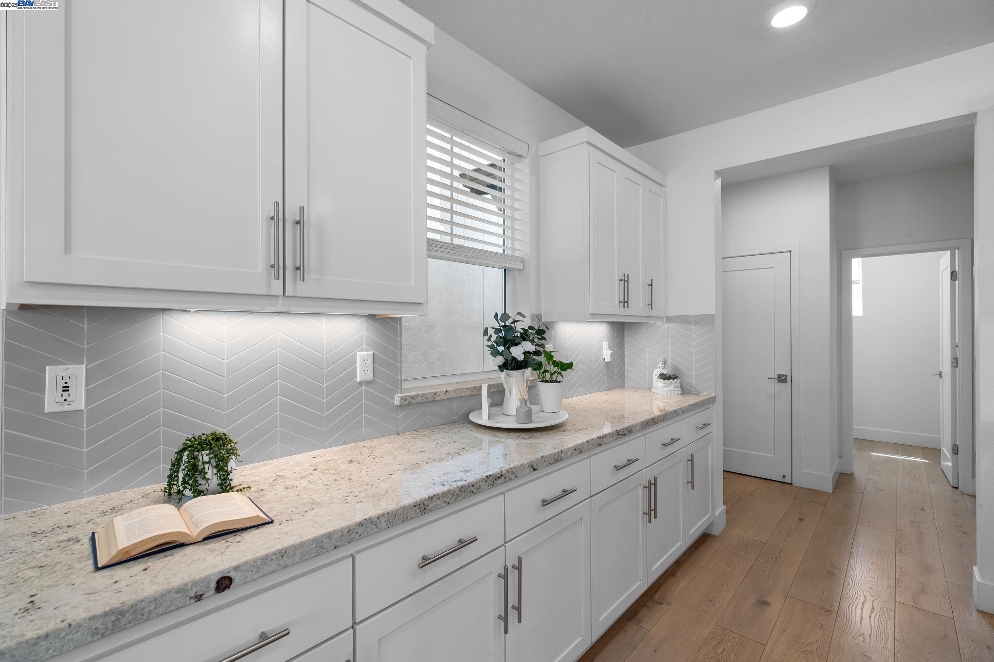 Detail Gallery Image 15 of 52 For 37450 Watersail Way, Newark,  CA 94560 - 5 Beds | 4/1 Baths