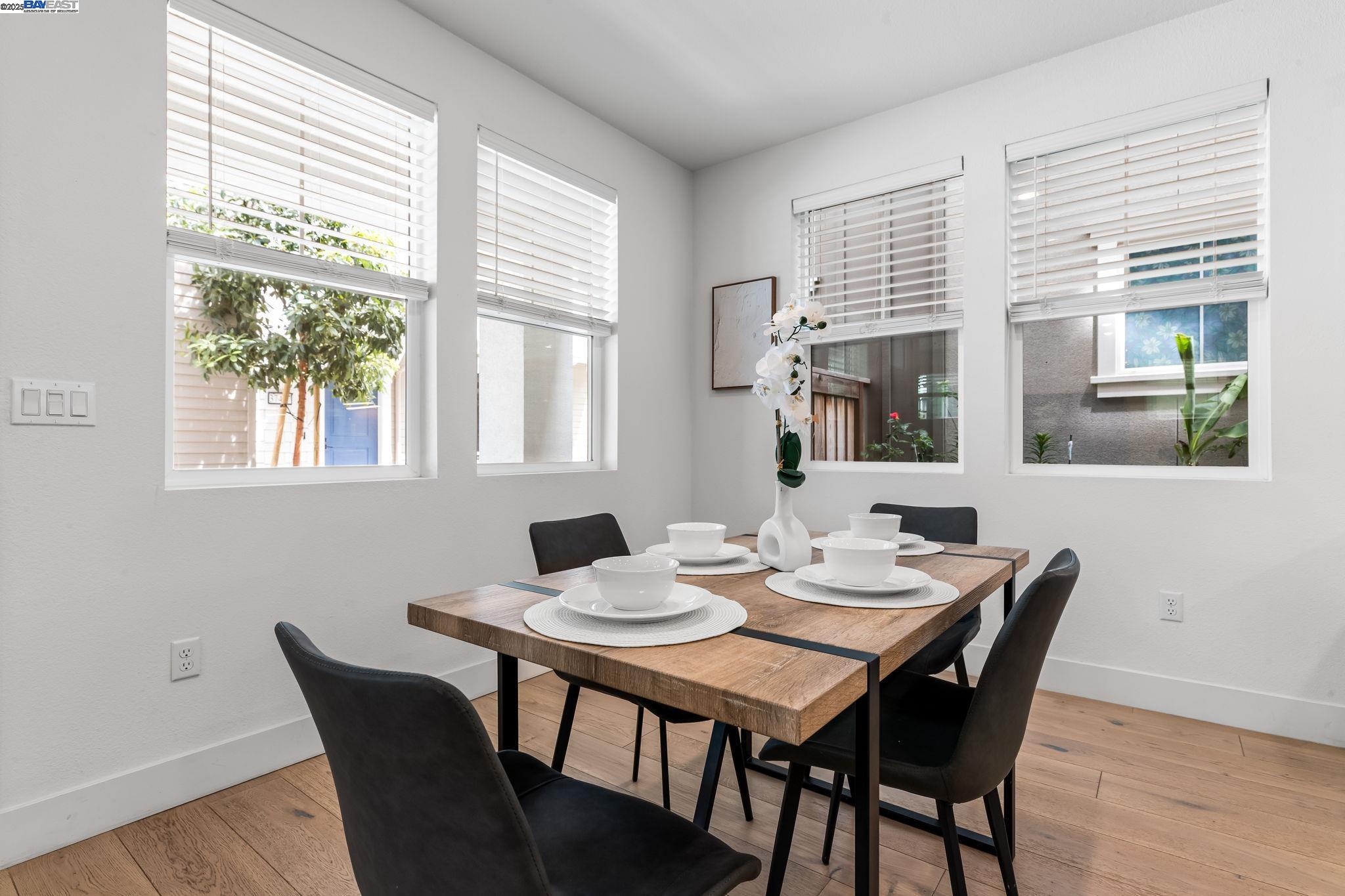 Detail Gallery Image 18 of 52 For 37450 Watersail Way, Newark,  CA 94560 - 5 Beds | 4/1 Baths
