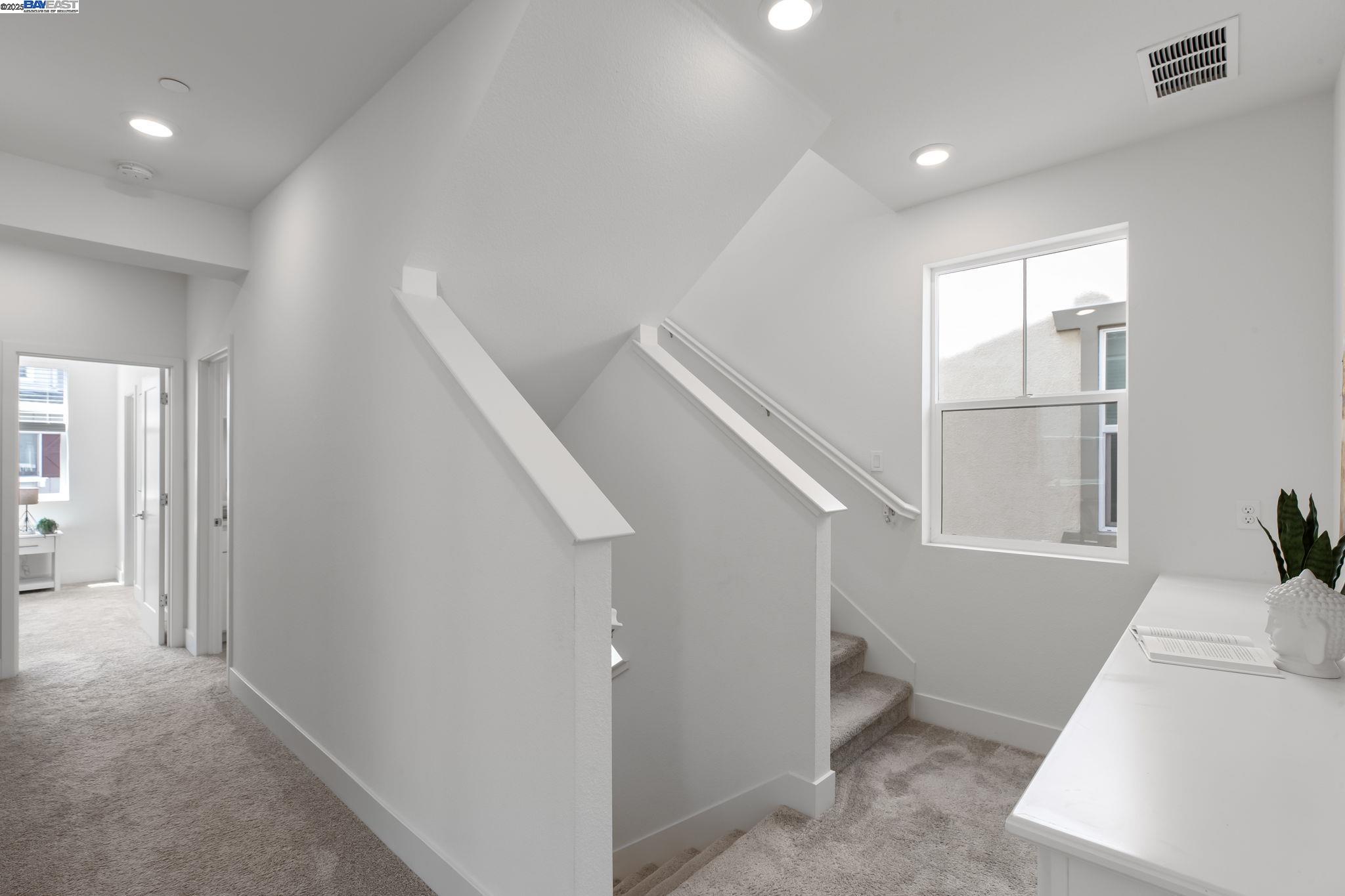 Detail Gallery Image 21 of 52 For 37450 Watersail Way, Newark,  CA 94560 - 5 Beds | 4/1 Baths