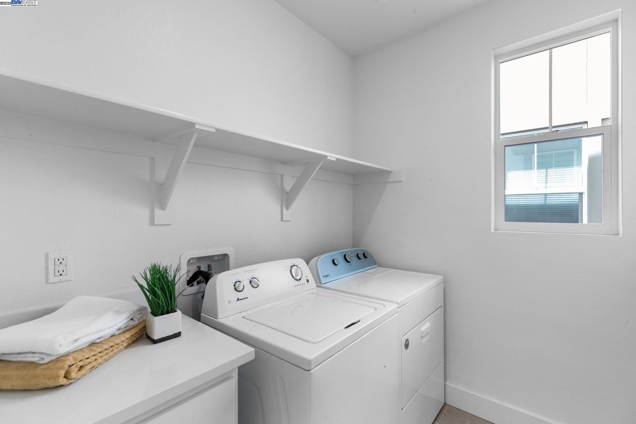 Detail Gallery Image 27 of 52 For 37450 Watersail Way, Newark,  CA 94560 - 5 Beds | 4/1 Baths
