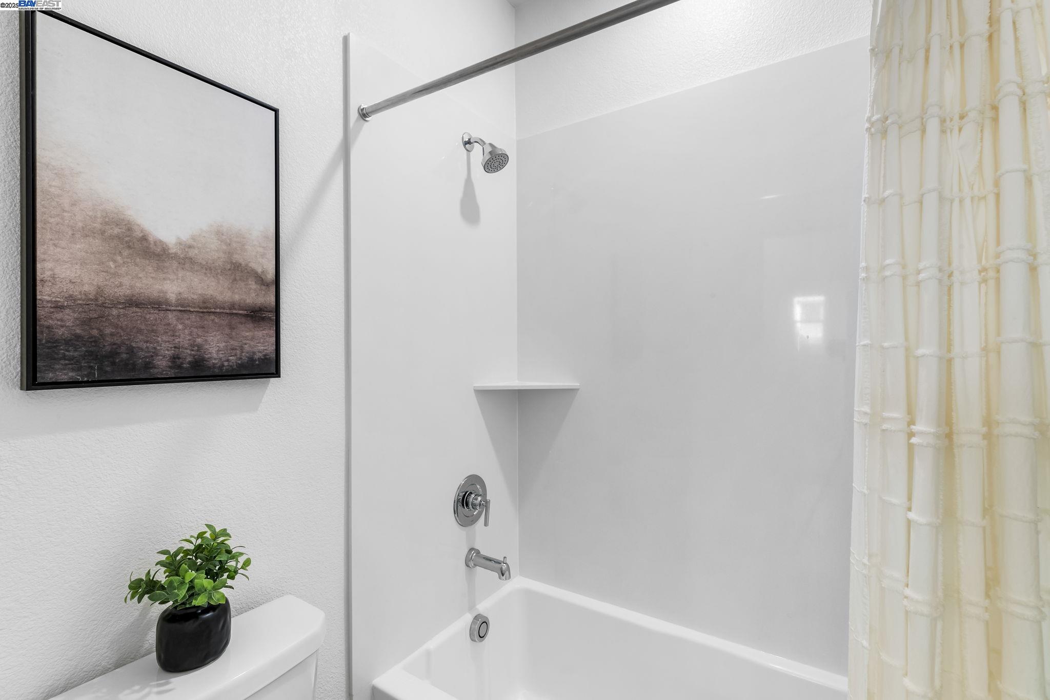 Detail Gallery Image 31 of 52 For 37450 Watersail Way, Newark,  CA 94560 - 5 Beds | 4/1 Baths
