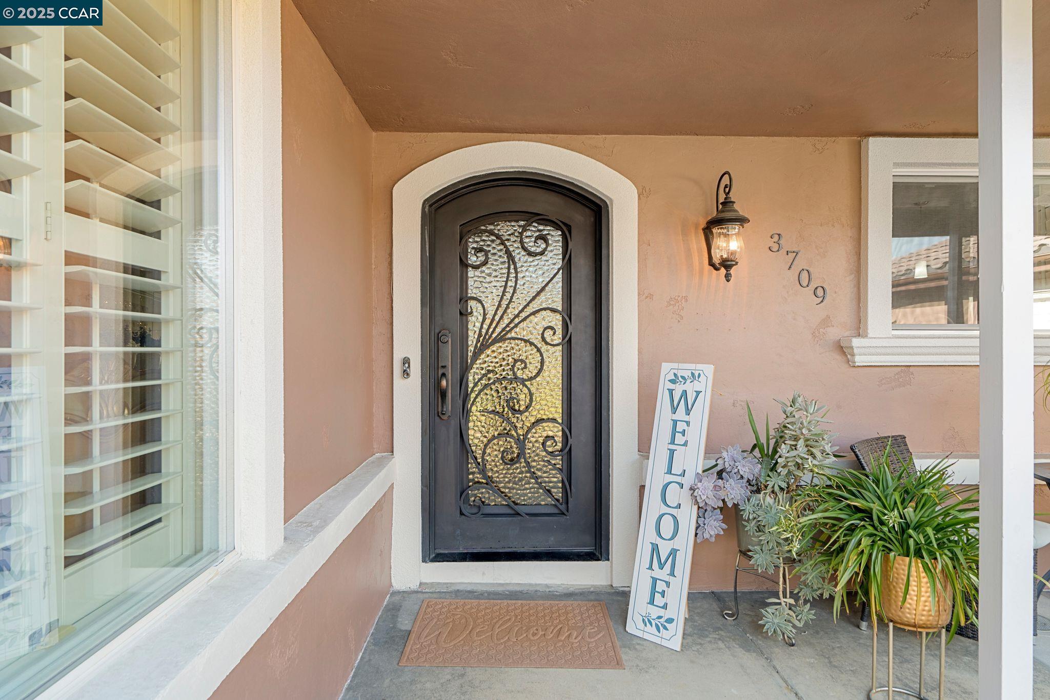 Detail Gallery Image 12 of 49 For 3709 Warner Dr, San Jose,  CA 95127 - 3 Beds | 3 Baths