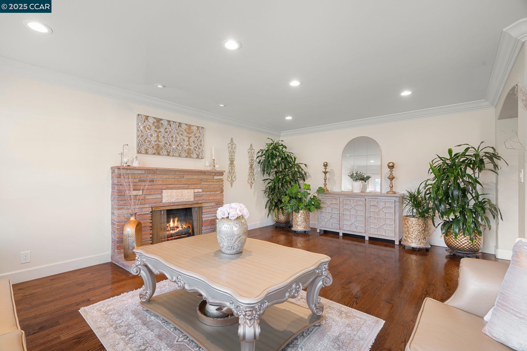 Detail Gallery Image 25 of 49 For 3709 Warner Dr, San Jose,  CA 95127 - 3 Beds | 3 Baths