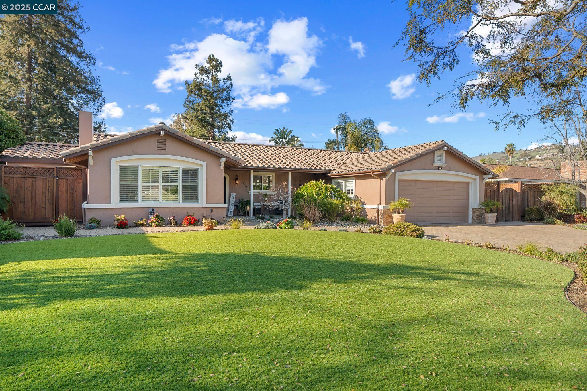 Detail Gallery Image 10 of 49 For 3709 Warner Dr, San Jose,  CA 95127 - 3 Beds | 3 Baths