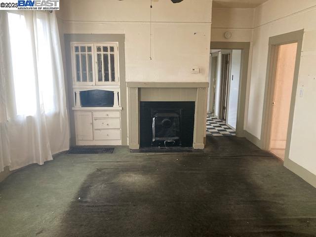 Detail Gallery Image 9 of 11 For 1073 106th Ave, Oakland,  CA 94603 - 2 Beds | 1 Baths