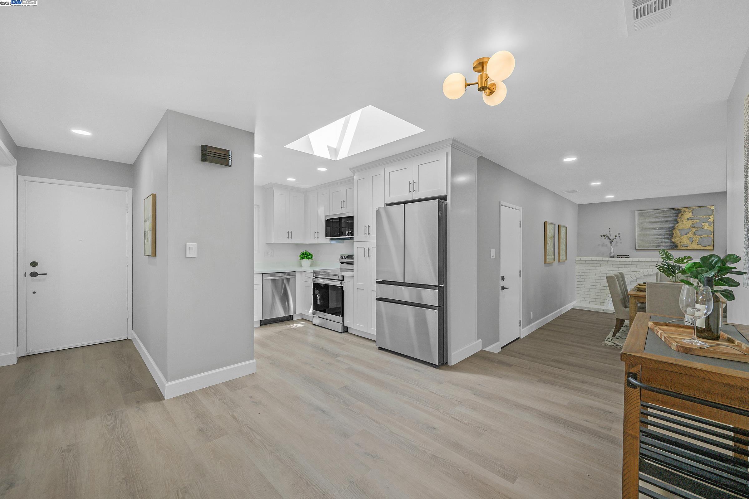 Detail Gallery Image 15 of 49 For 32255 Coronation Dr, Union City,  CA 94587 - 3 Beds | 2 Baths