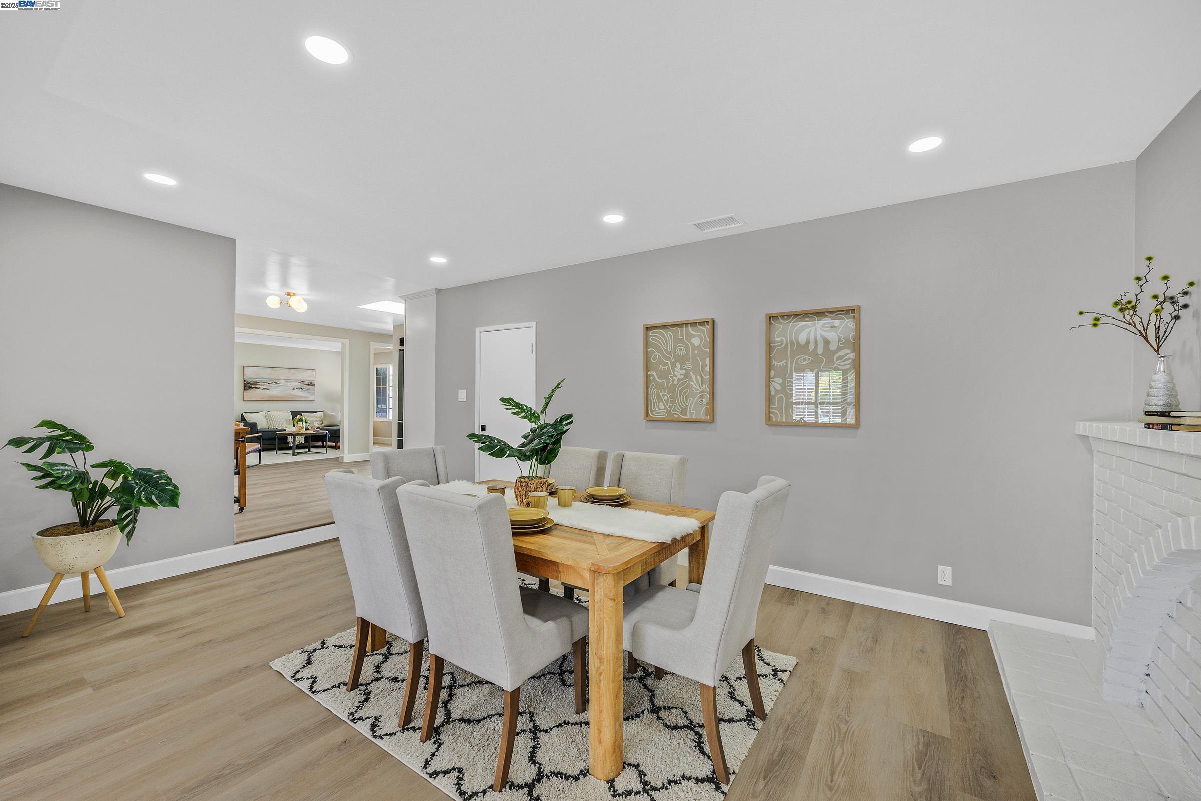Detail Gallery Image 16 of 49 For 32255 Coronation Dr, Union City,  CA 94587 - 3 Beds | 2 Baths