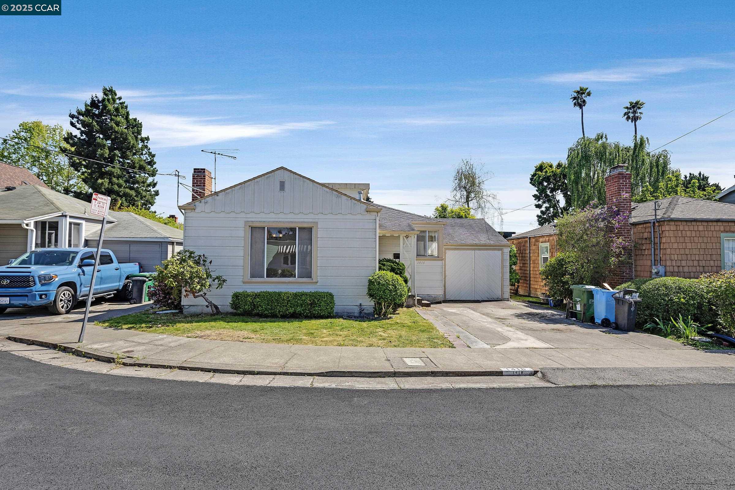 Detail Gallery Image 1 of 1 For 1416 Acroft Ct, Berkeley,  CA 94702 - 4 Beds | 2 Baths