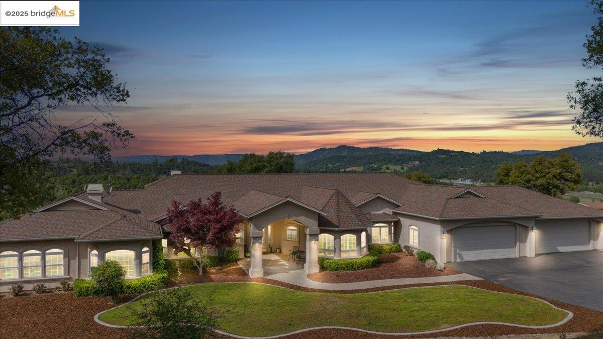 Detail Gallery Image 1 of 1 For 10337 Slate Rim Rd, Sonora,  CA 95370 - 5 Beds | 3/1 Baths