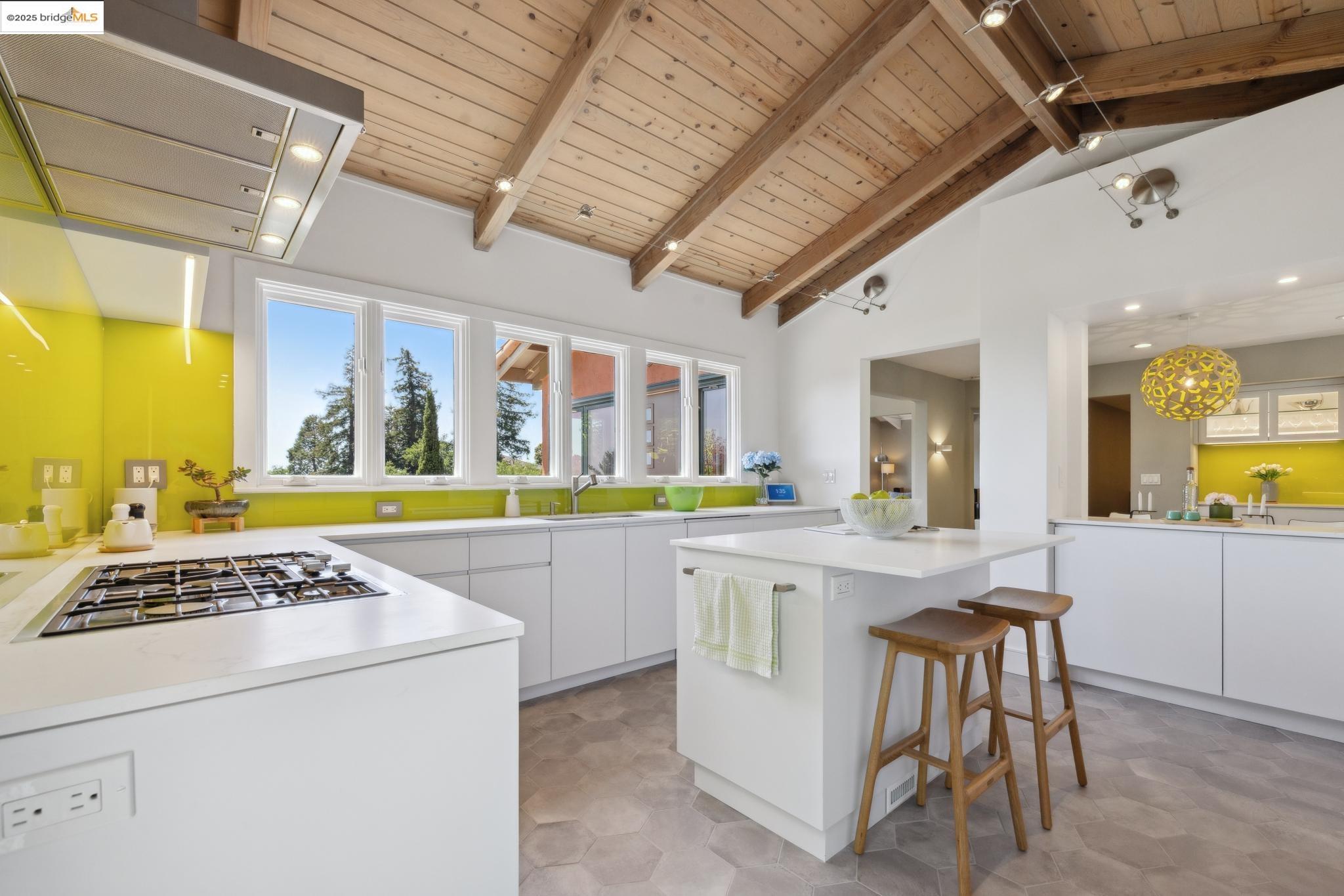 Detail Gallery Image 26 of 60 For 260 Alvarado Rd, Berkeley,  CA 94705 - 4 Beds | 2/1 Baths