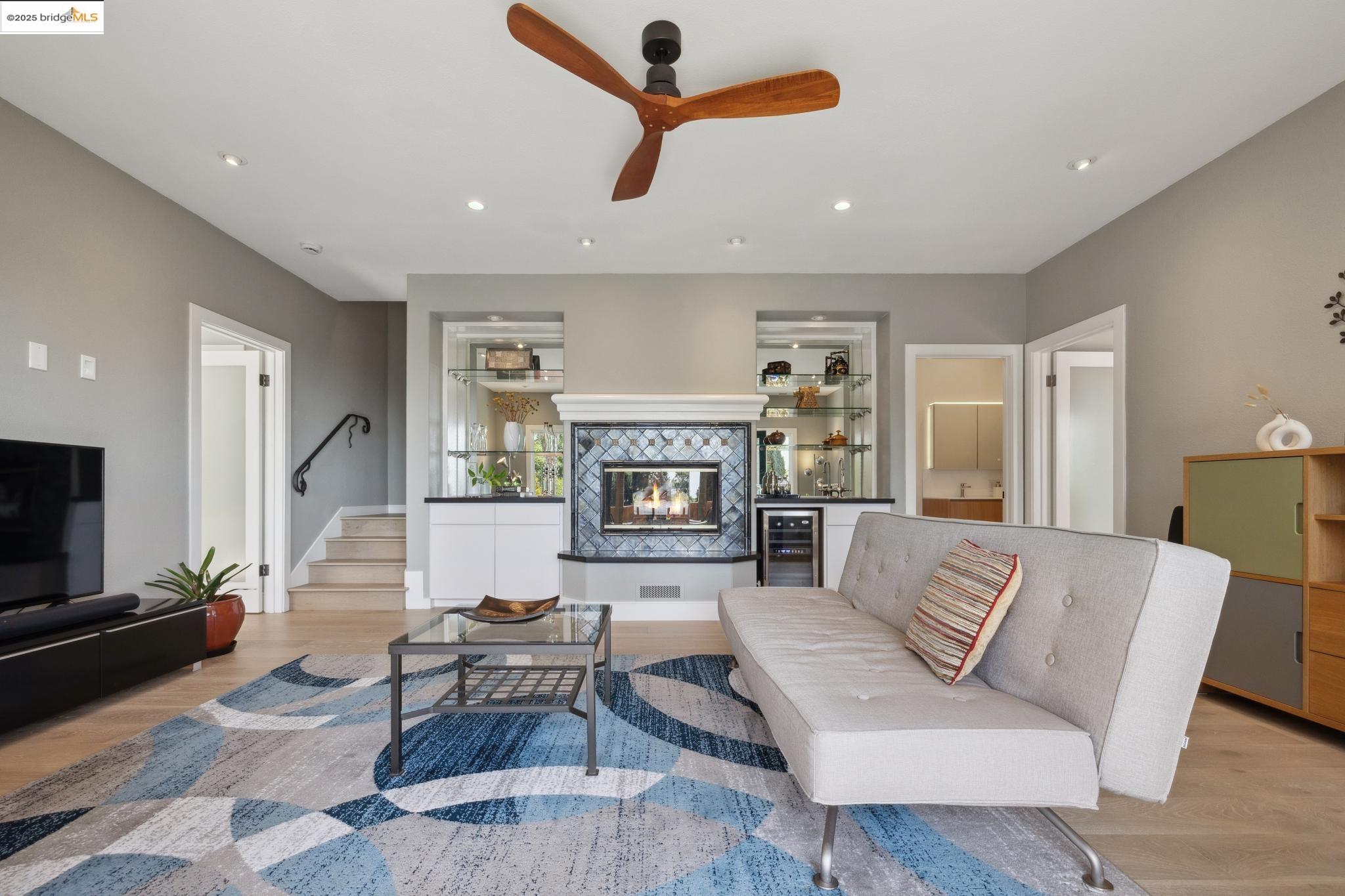 Detail Gallery Image 48 of 60 For 260 Alvarado Rd, Berkeley,  CA 94705 - 4 Beds | 2/1 Baths