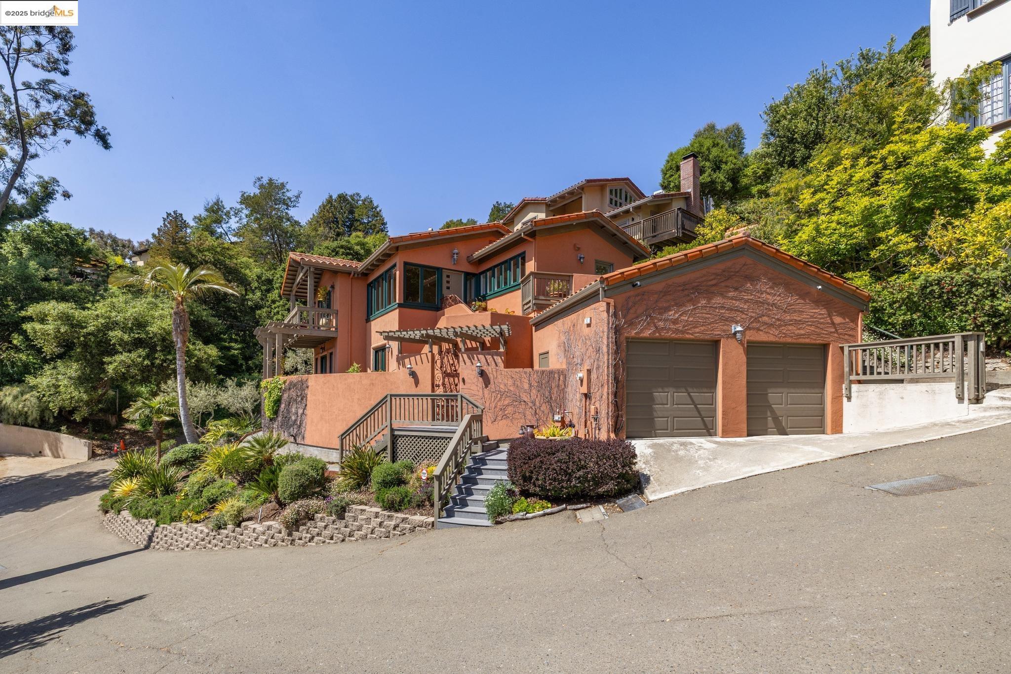 Detail Gallery Image 56 of 60 For 260 Alvarado Rd, Berkeley,  CA 94705 - 4 Beds | 2/1 Baths