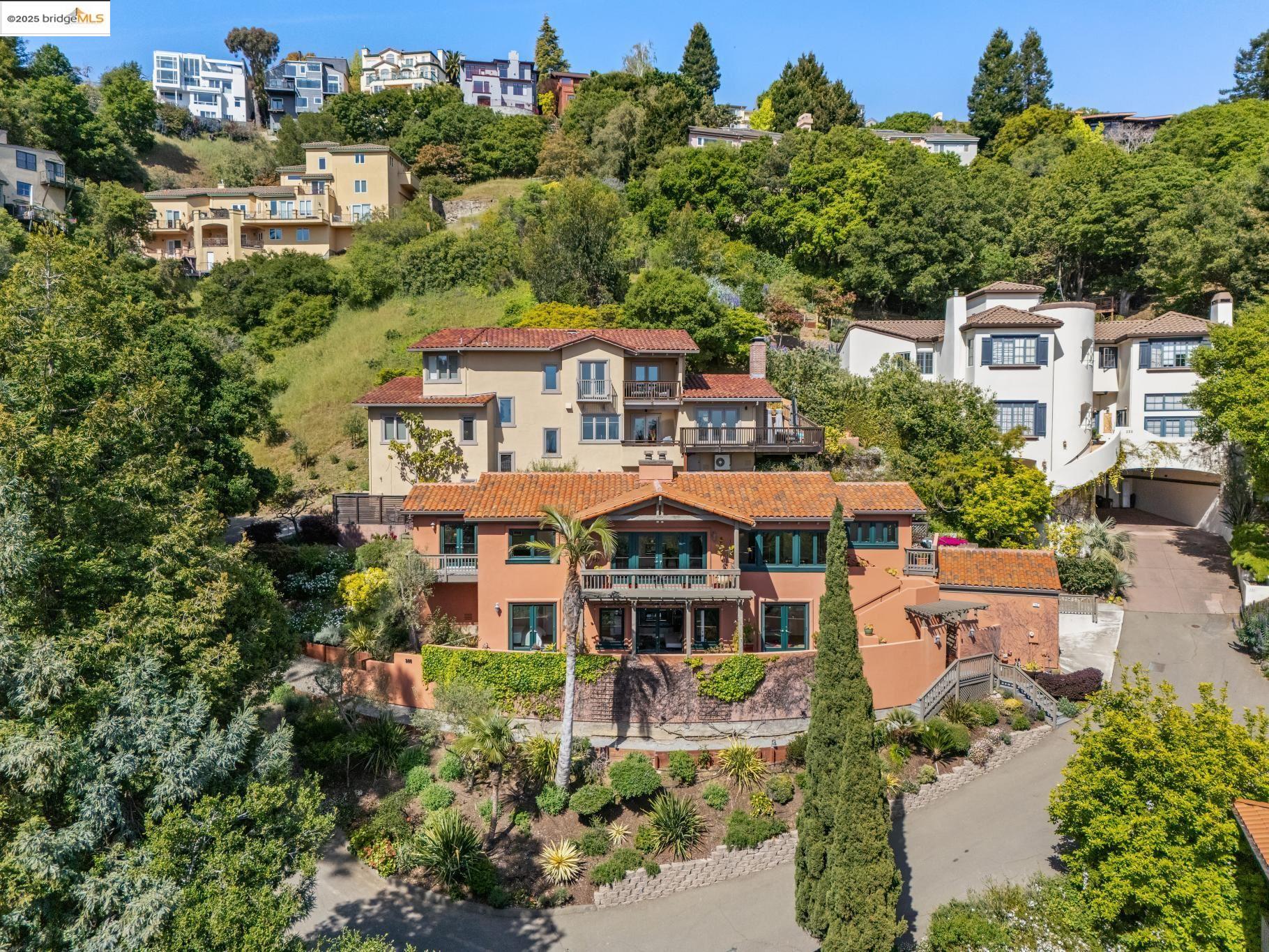 Detail Gallery Image 60 of 60 For 260 Alvarado Rd, Berkeley,  CA 94705 - 4 Beds | 2/1 Baths