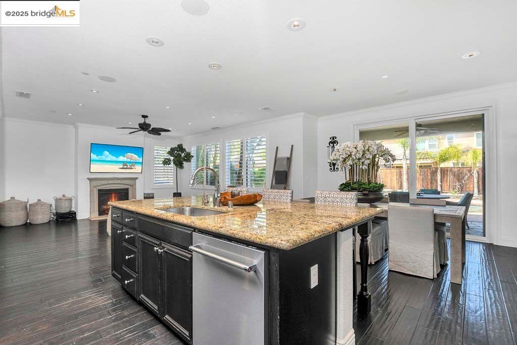 Detail Gallery Image 19 of 52 For 8065 Westport Circle, Discovery Bay,  CA 94505 - 4 Beds | 3 Baths